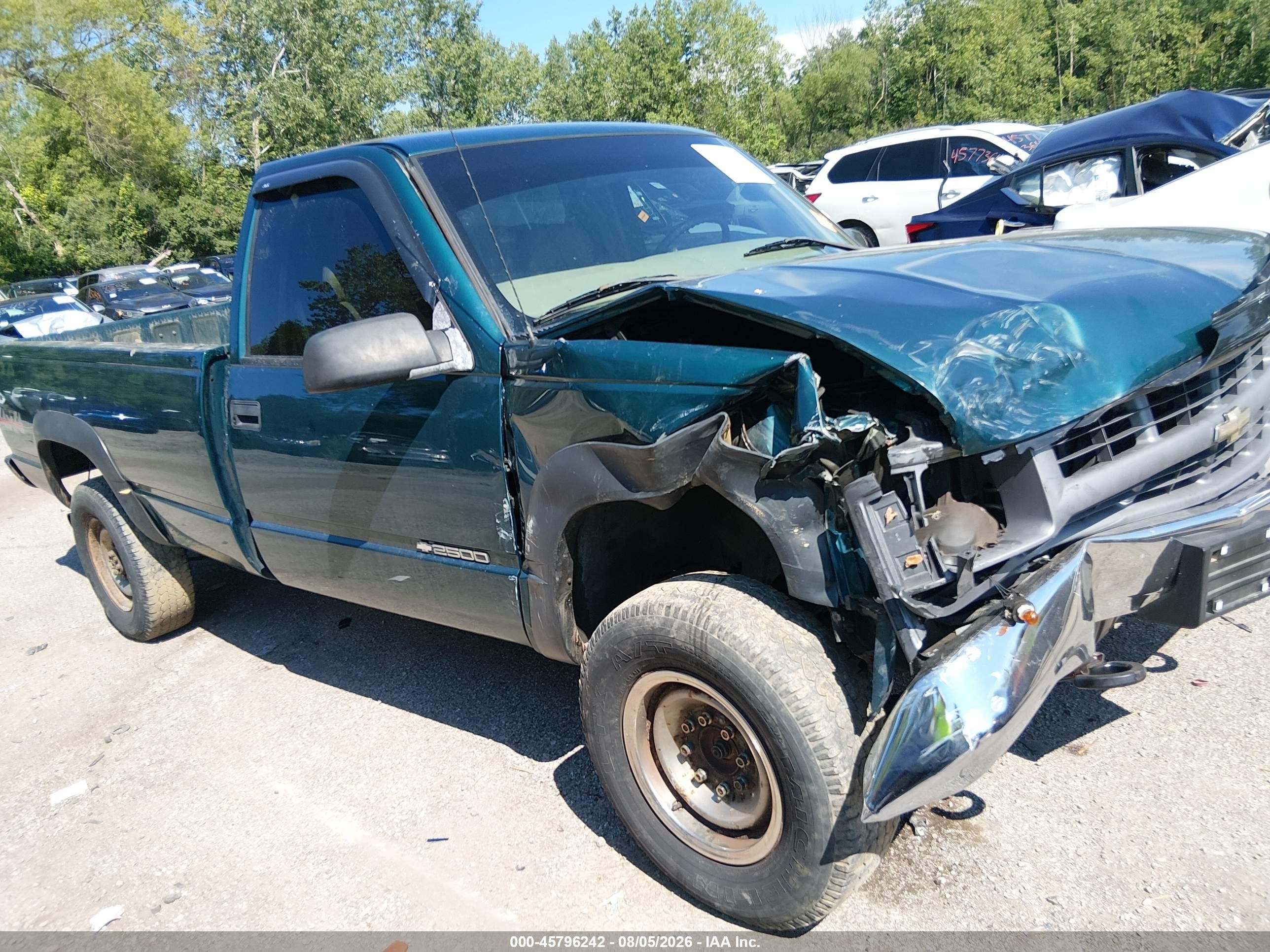 2000 Chevrolet K2500   Зеленый vin: 1GCGK24J6YR215882