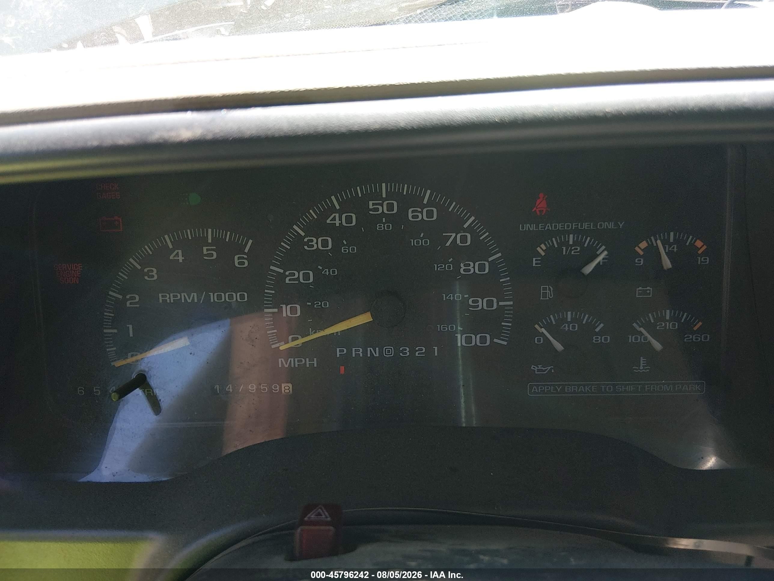 2000 Chevrolet K2500   Зеленый vin: 1GCGK24J6YR215882