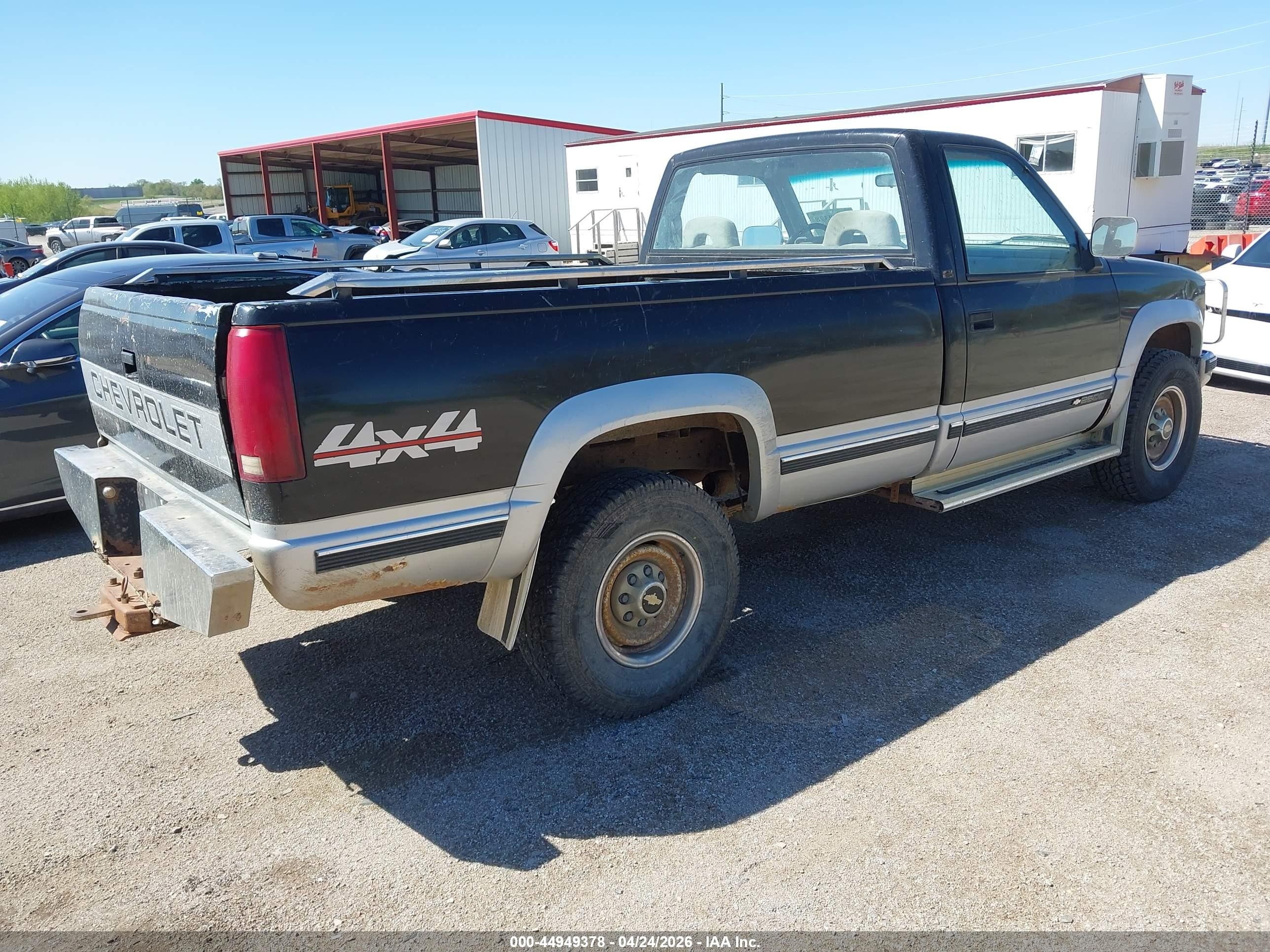 1992 Chevrolet Gmt-400 K2500 Black vin: 1GCGK24K1NE233069