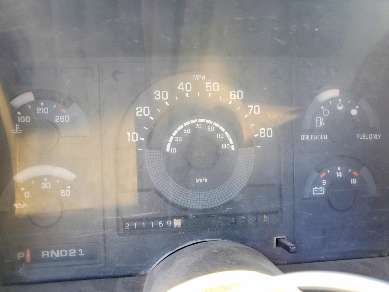1990 Chevrolet Gmt-400 K2500 White vin: 1GCGK24K2LE238908