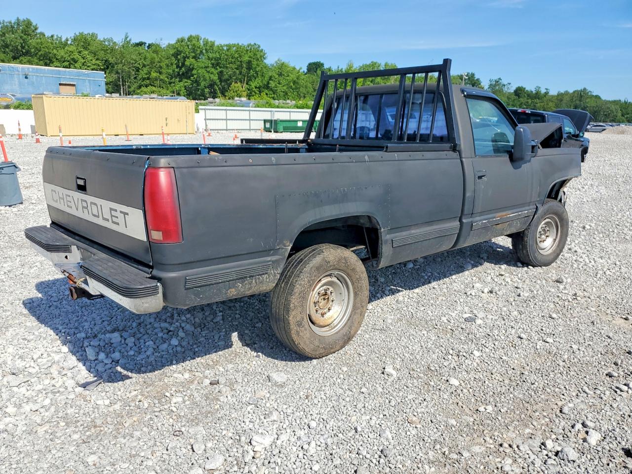 1990 Chevrolet Gmt-400 K2500 White vin: 1GCGK24K2LE238908