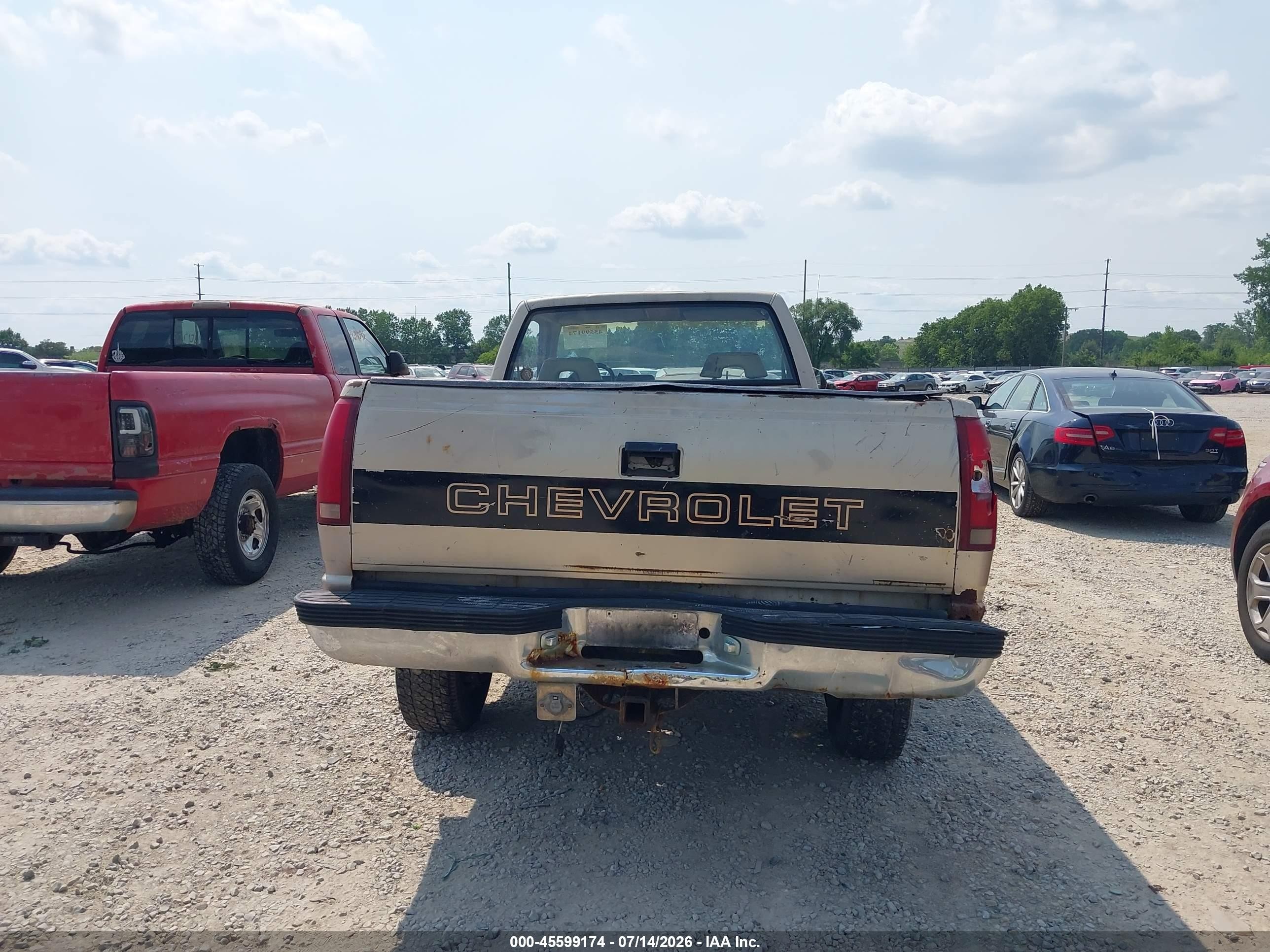 1992 Chevrolet Gmt-400 K2500 Gold vin: 1GCGK24K4NE154835