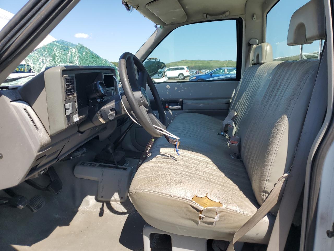 1994 Chevrolet Gmt-400 K2500 White vin: 1GCGK24K5RE288310