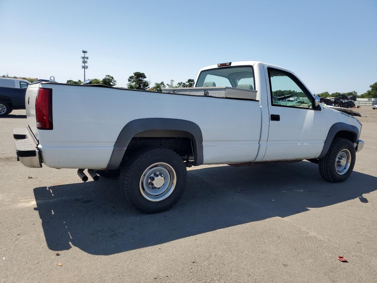 1994 Chevrolet Gmt-400 K2500 White vin: 1GCGK24K5RE288310
