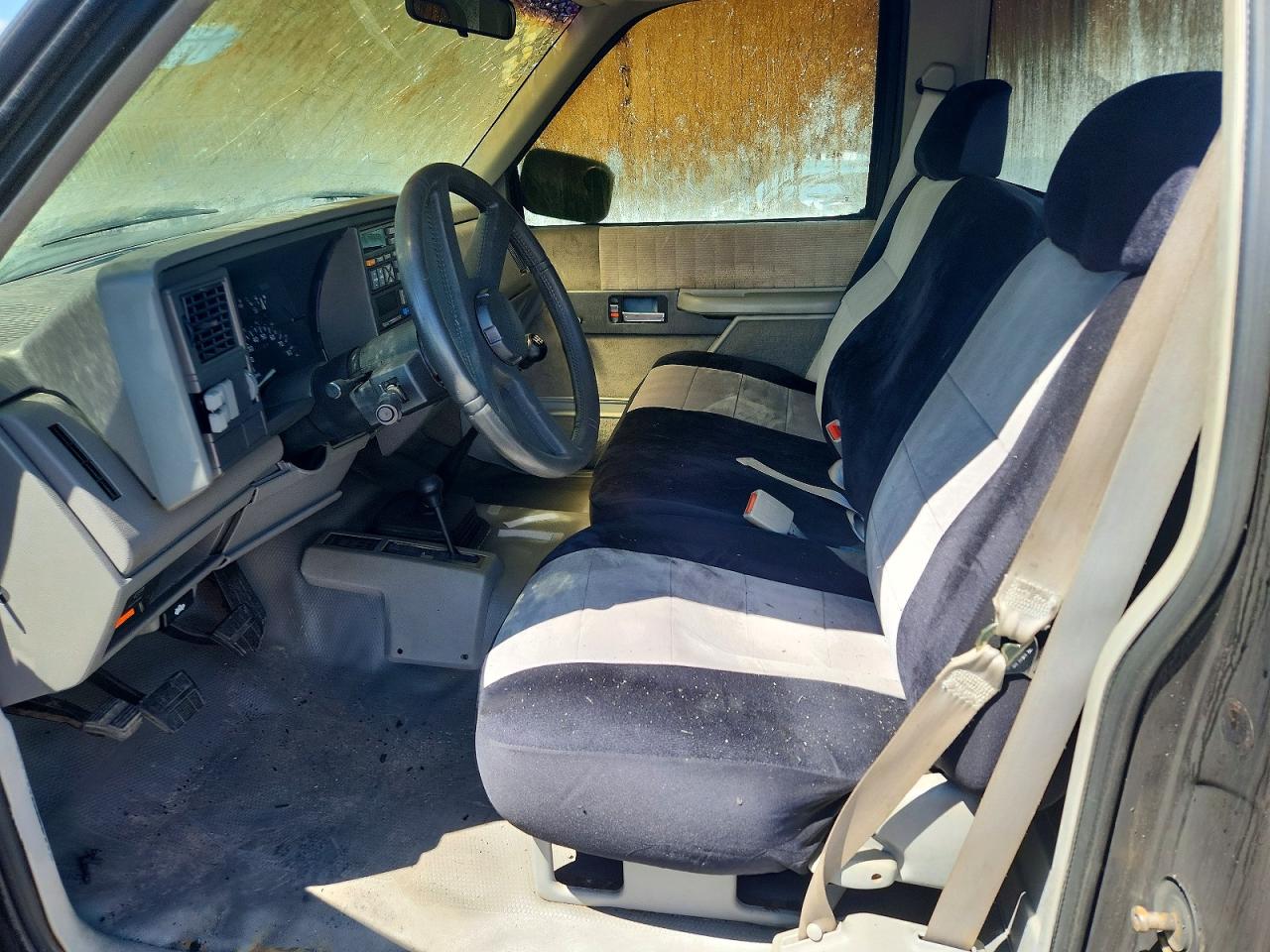 1993 Chevrolet Gmt-400 K2500 Burn vin: 1GCGK24K8PE110596