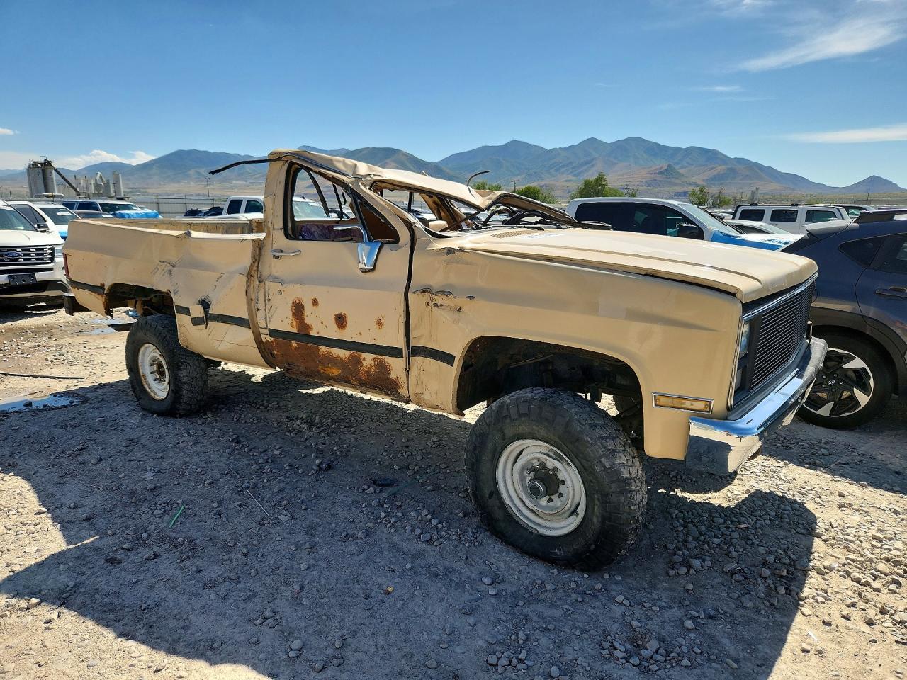 1986 Chevrolet K20 Tan vin: 1GCGK24M0GJ175466