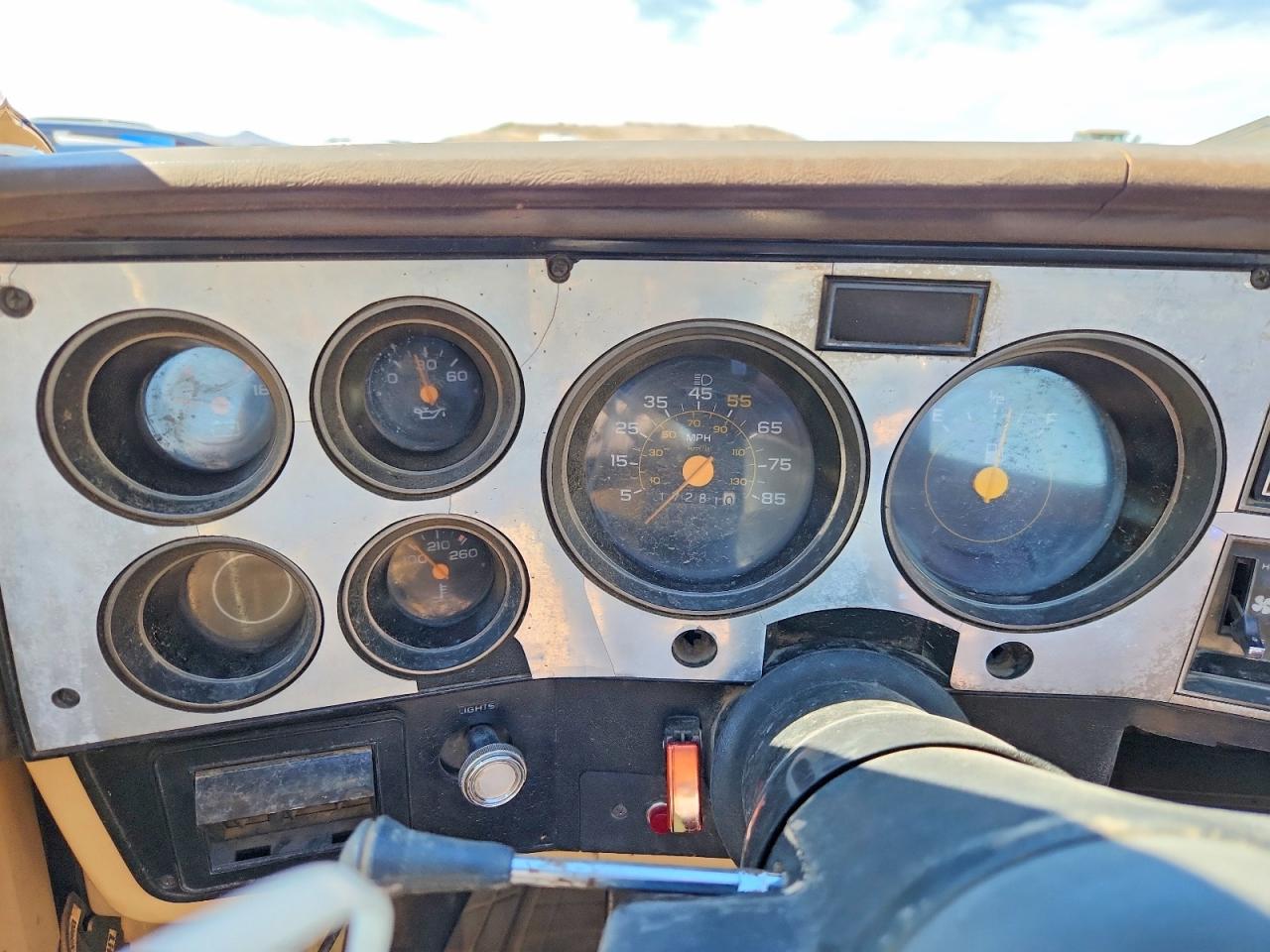 1986 Chevrolet K20 Tan vin: 1GCGK24M0GJ175466