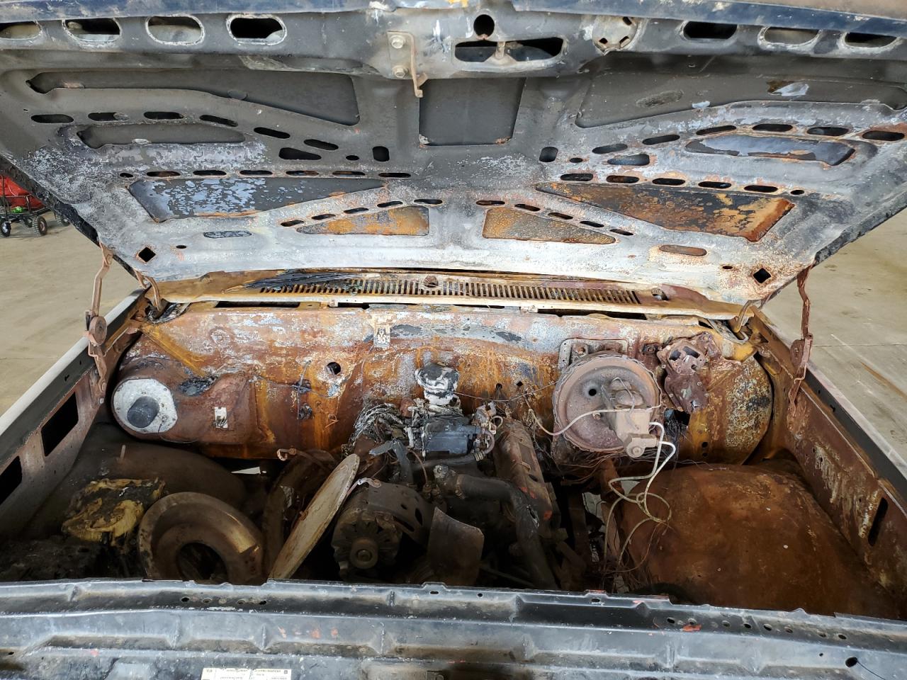 1986 Chevrolet K20 Red vin: 1GCGK24M2GJ147099