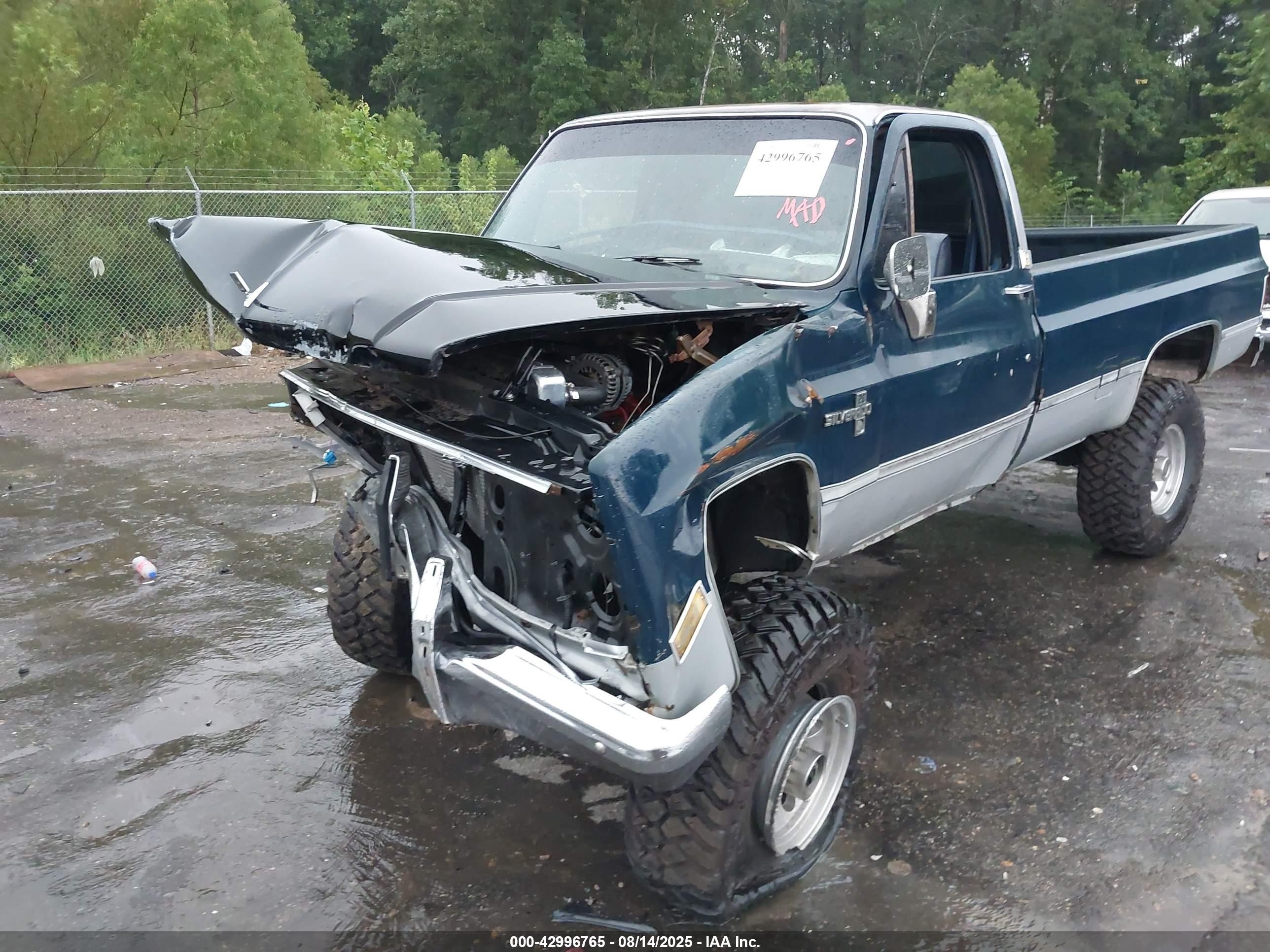 1985 Chevrolet K20   Dark Blue vin: 1GCGK24M3FJ161821