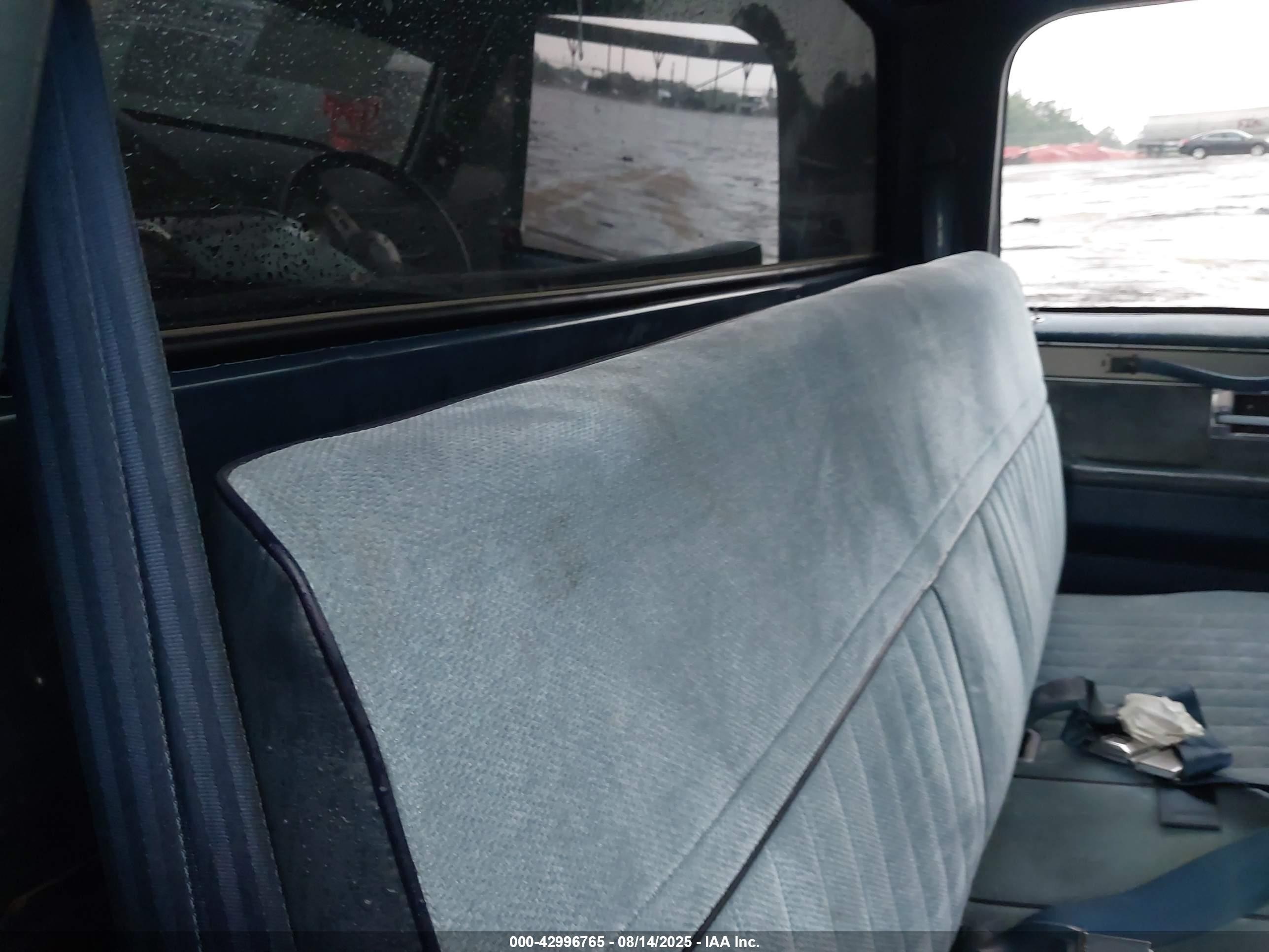 1985 Chevrolet K20   Dark Blue vin: 1GCGK24M3FJ161821