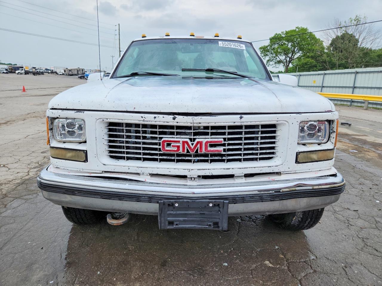 1999 Chevrolet Gmt-400 K2500 White vin: 1GCGK24R2XR719818