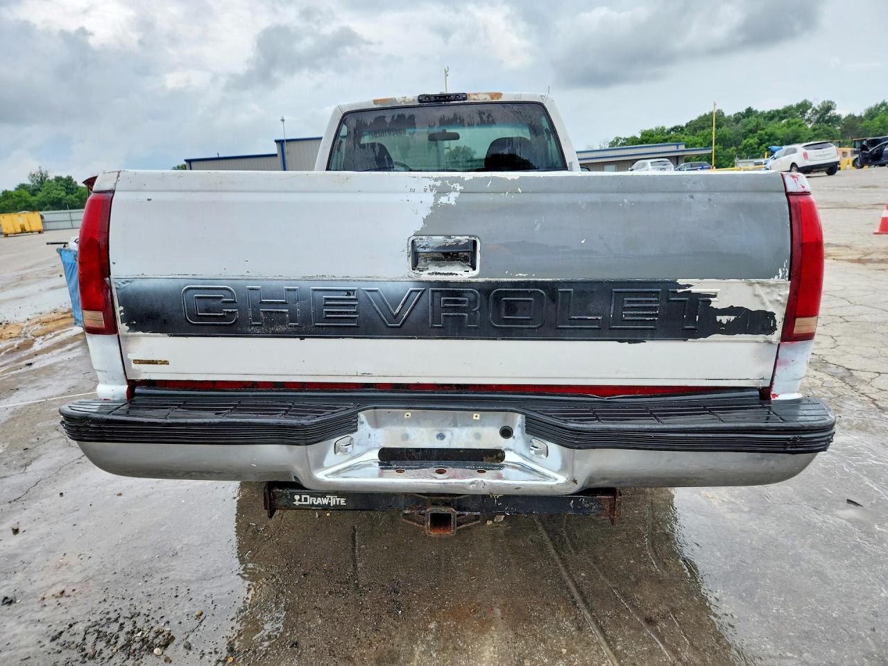 1999 Chevrolet Gmt-400 K2500 White vin: 1GCGK24R2XR719818