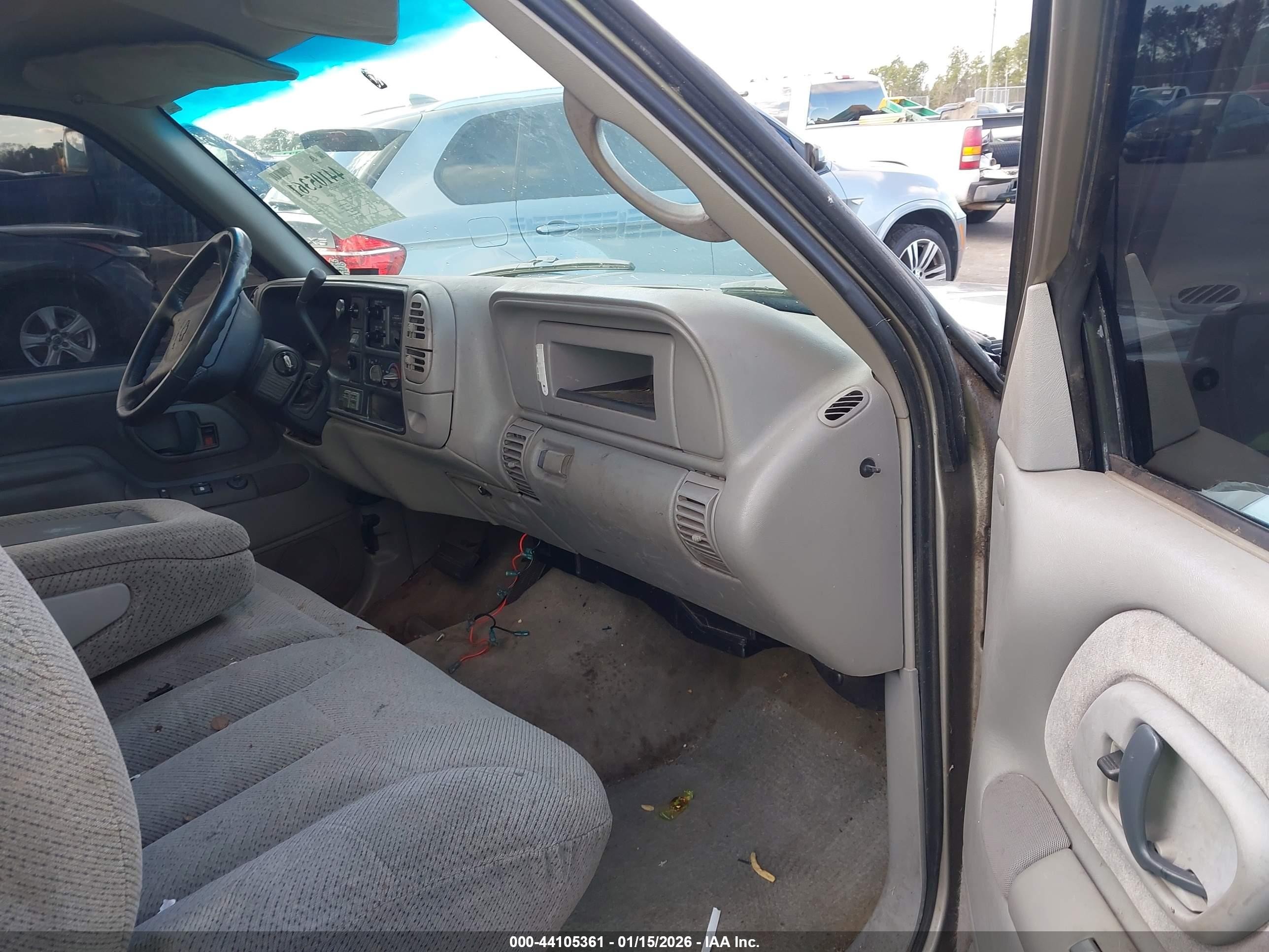 1999 Chevrolet K2500   Gray vin: 1GCGK24R3XR718645