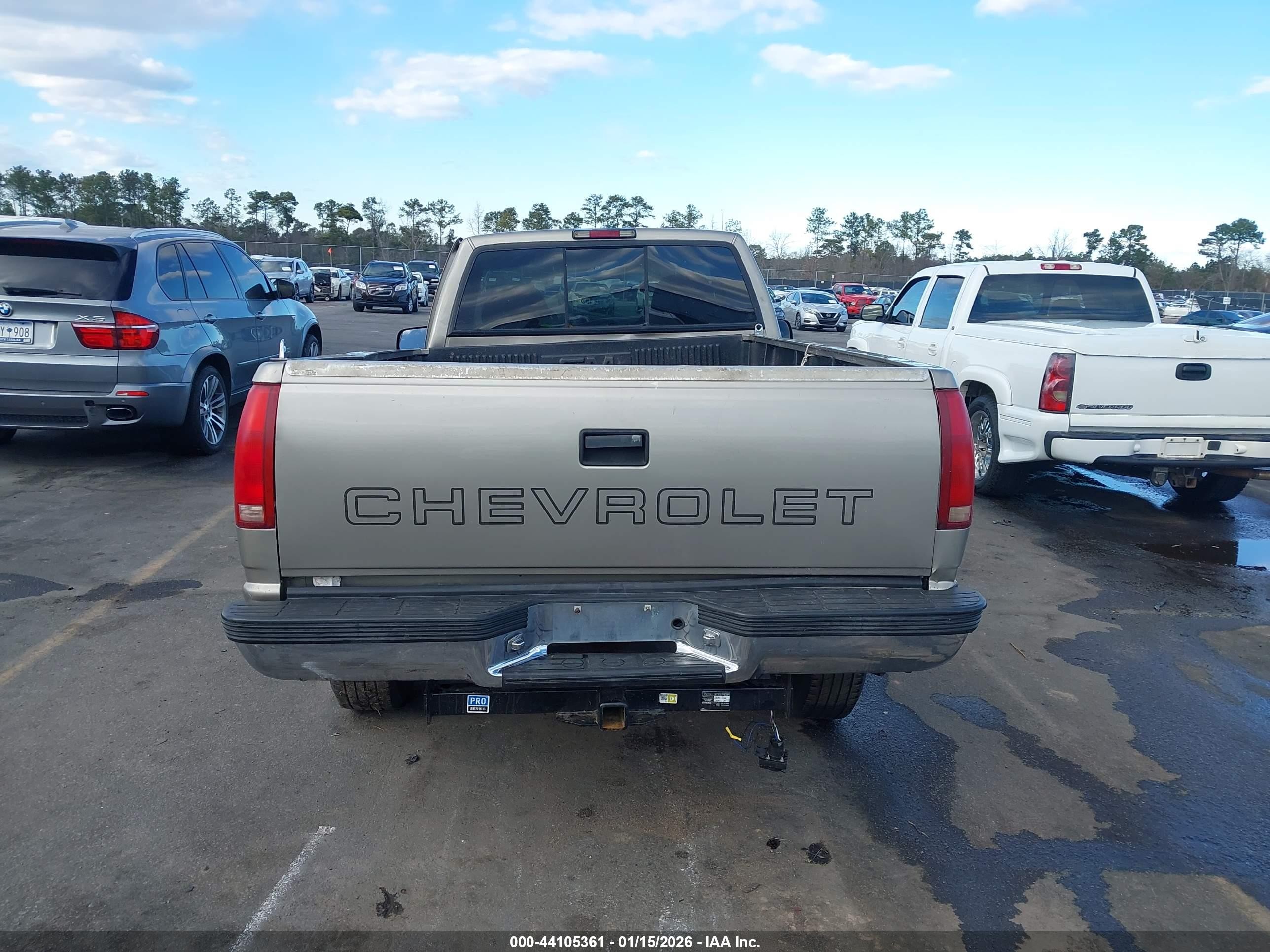 1999 Chevrolet K2500   Gray vin: 1GCGK24R3XR718645
