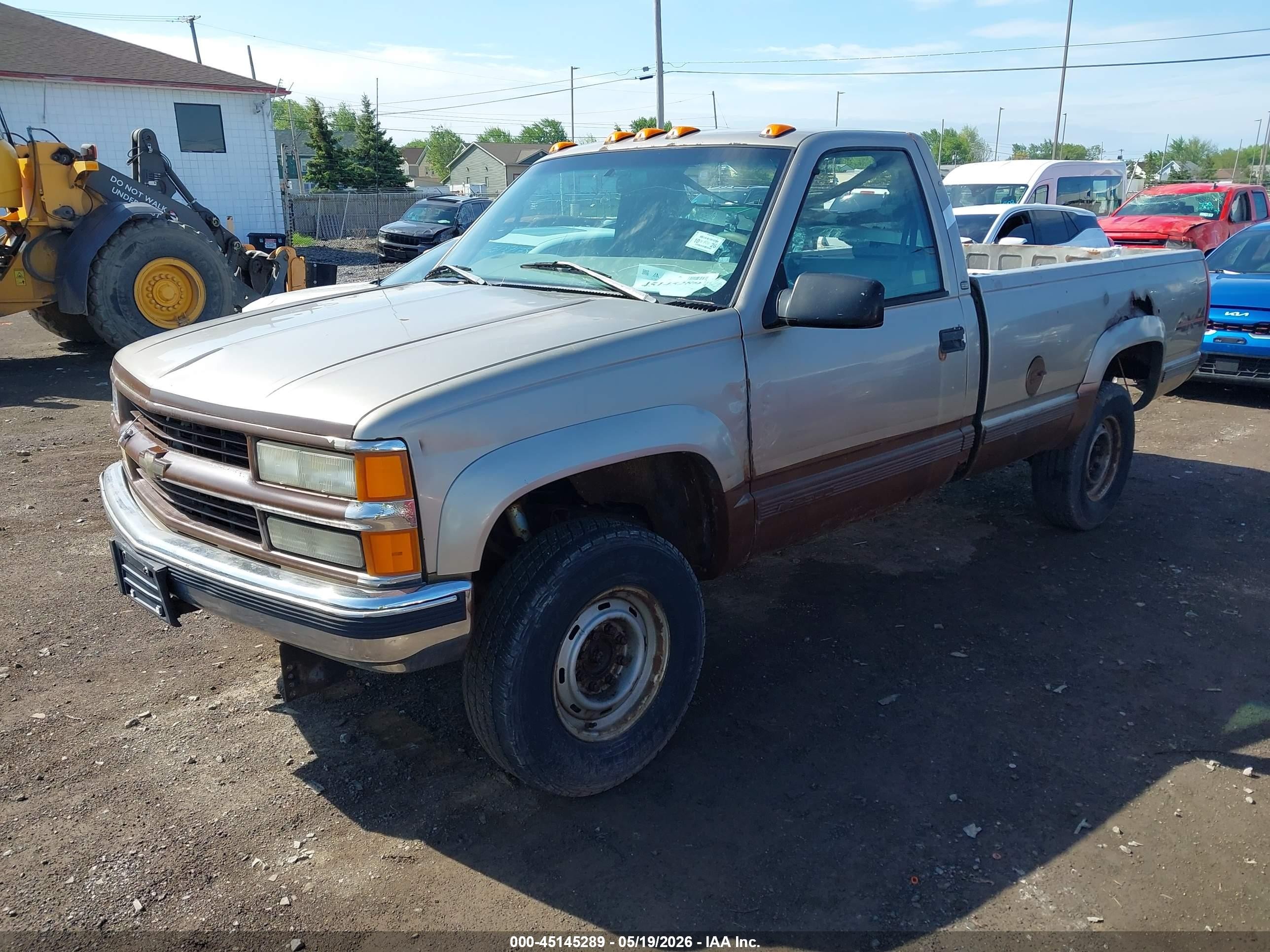 1998 Chevrolet K2500 Fleetside Коричневый vin: 1GCGK24R7WZ189781