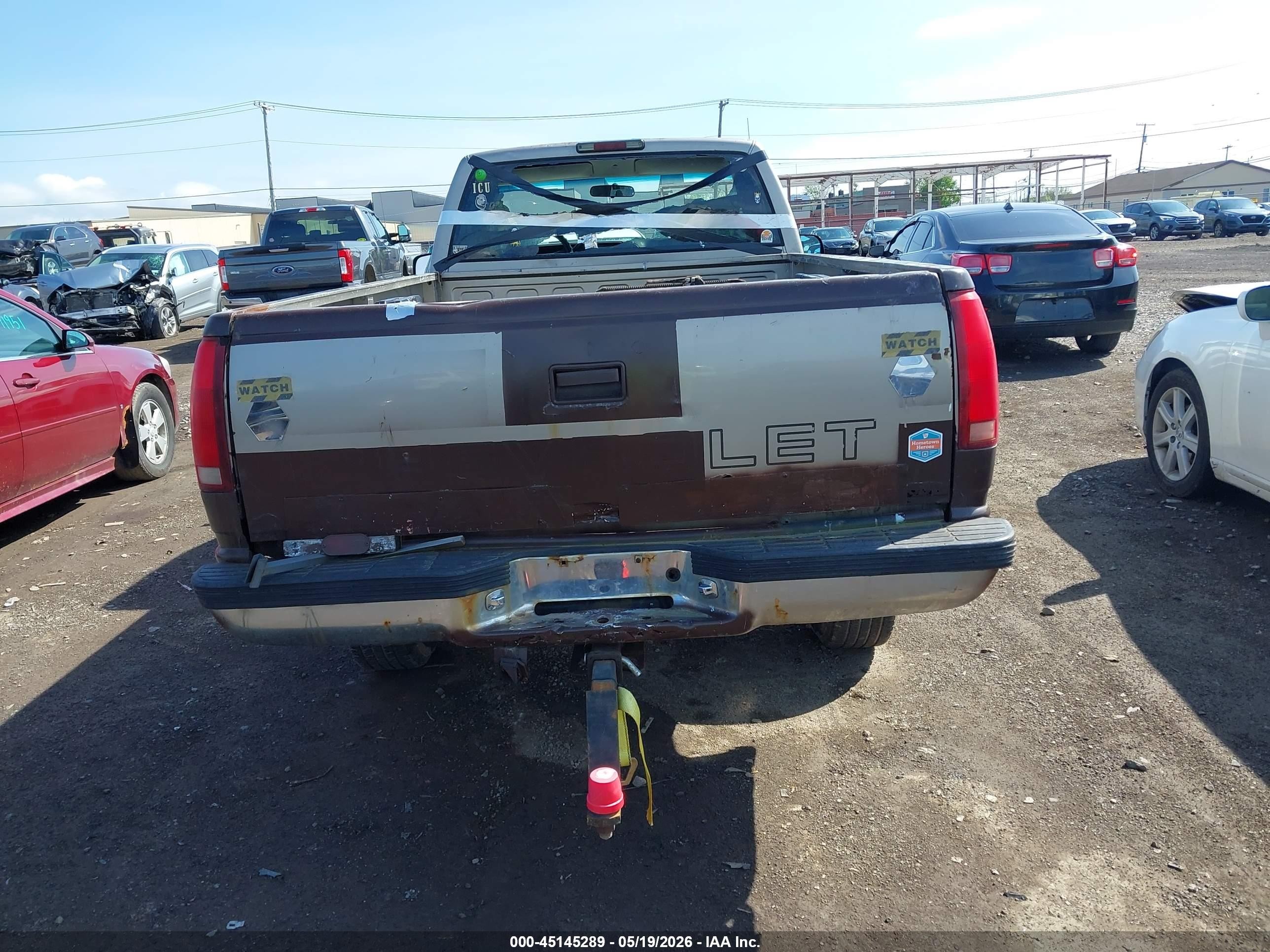 1998 Chevrolet K2500 Fleetside Коричневый vin: 1GCGK24R7WZ189781