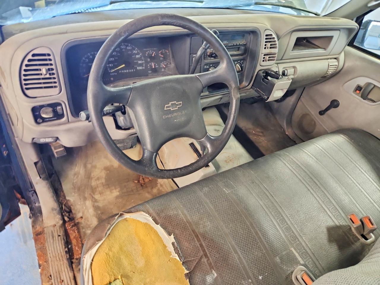 1998 Chevrolet Gmt-400 K2500 Зеленый vin: 1GCGK24R8WZ202540