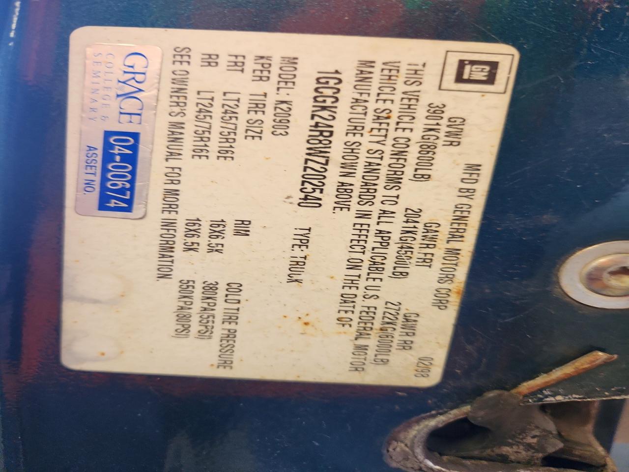 1998 Chevrolet Gmt-400 K2500 Зеленый vin: 1GCGK24R8WZ202540
