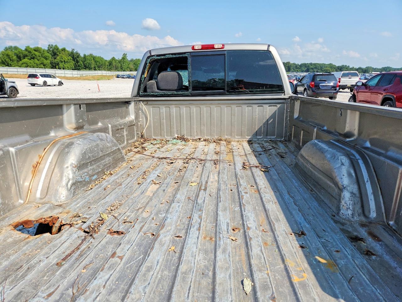 2000 Chevrolet Silverado K2500 Silver vin: 1GCGK24U8YE148431