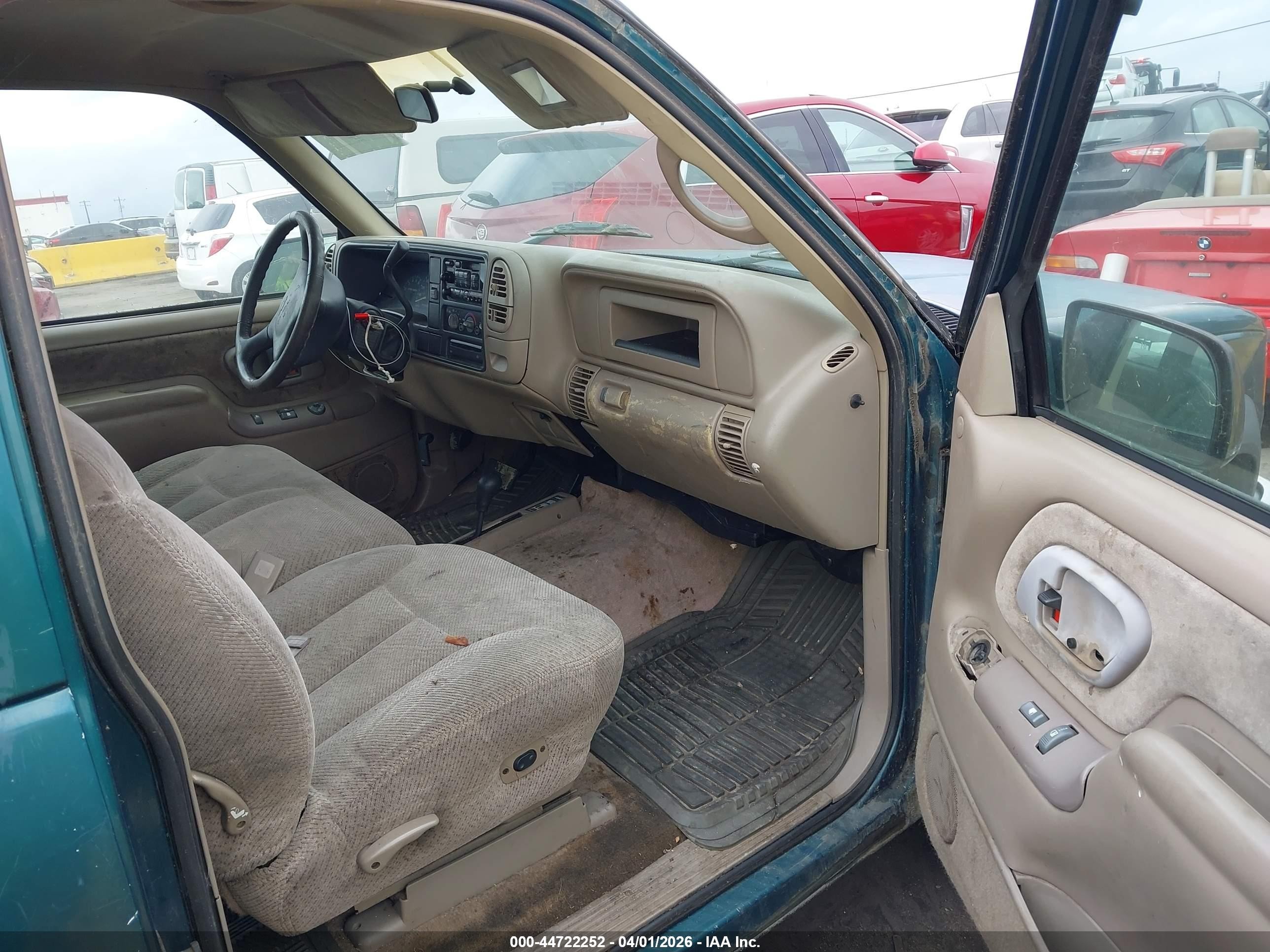 1998 Chevrolet K2500 Fleetside Green vin: 1GCGK29J1WE137539
