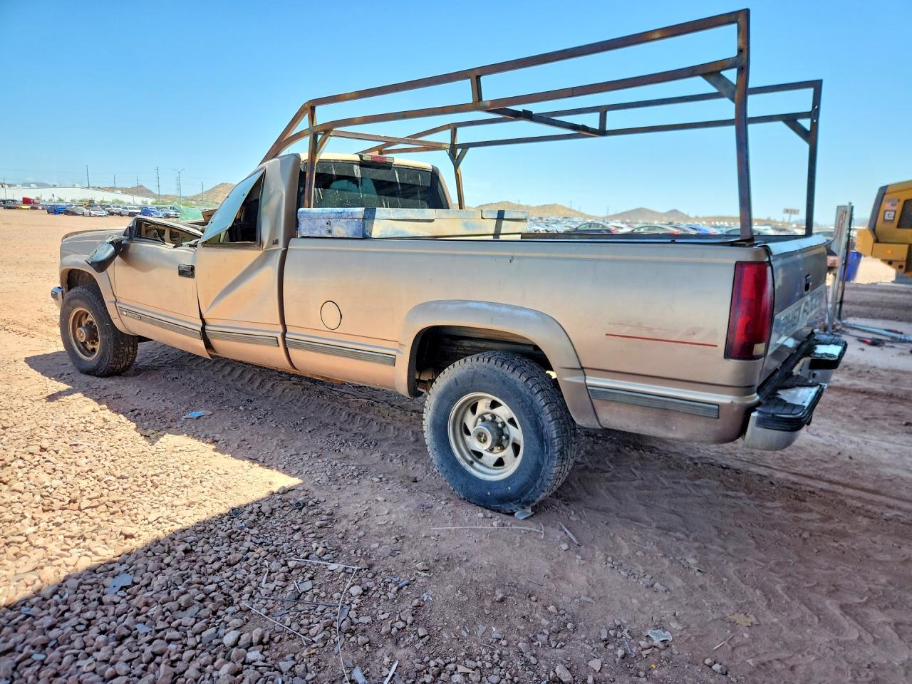 1995 Chevrolet Gmt-400 K2500 Gold vin: 1GCGK29K4SE277846