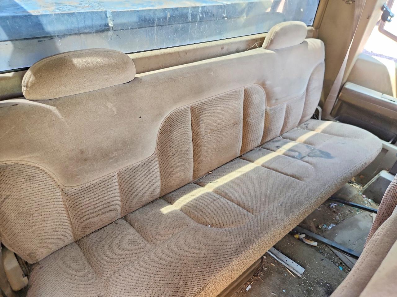 1995 Chevrolet Gmt-400 K2500 Gold vin: 1GCGK29K4SE277846
