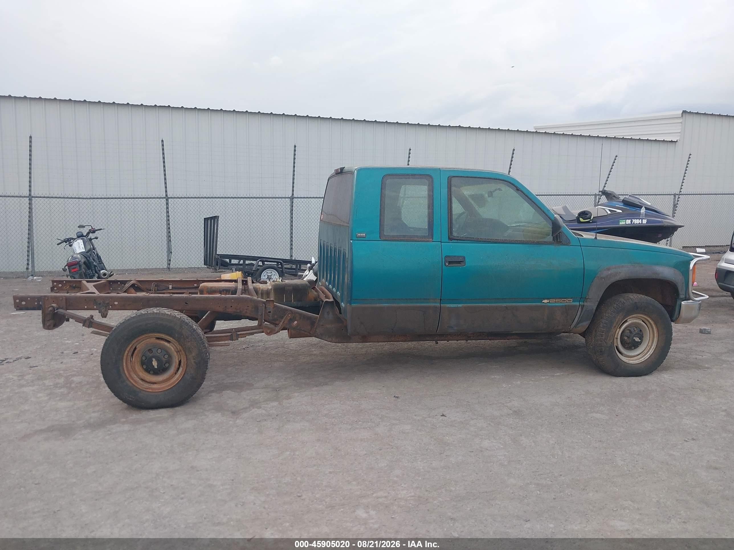 1994 Chevrolet Gmt-400 K2500 Turquoise vin: 1GCGK29K8RE175346