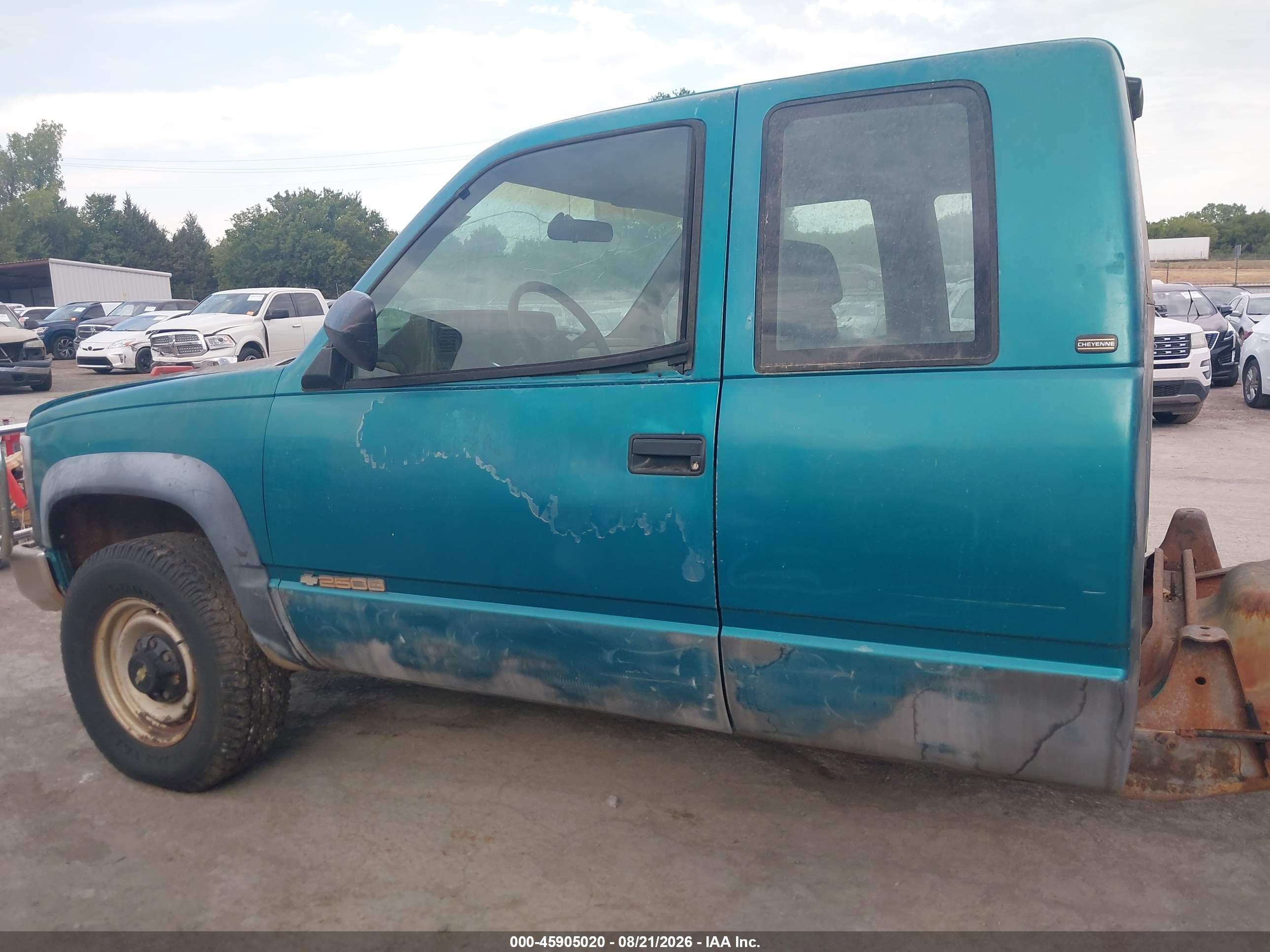 1994 Chevrolet Gmt-400 K2500 Turquoise vin: 1GCGK29K8RE175346