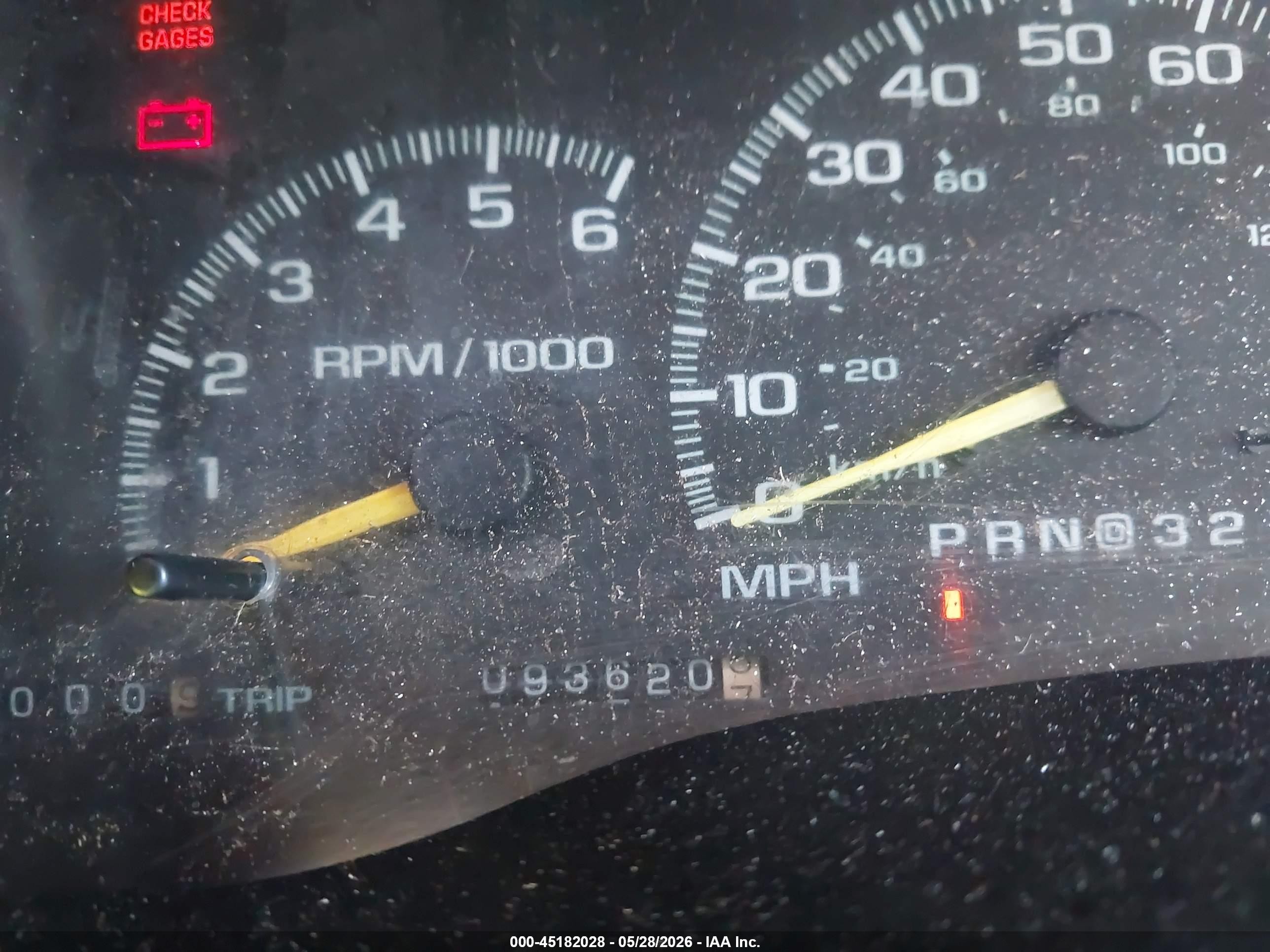 1999 Chevrolet K2500   Beige vin: 1GCGK29R0XF081613