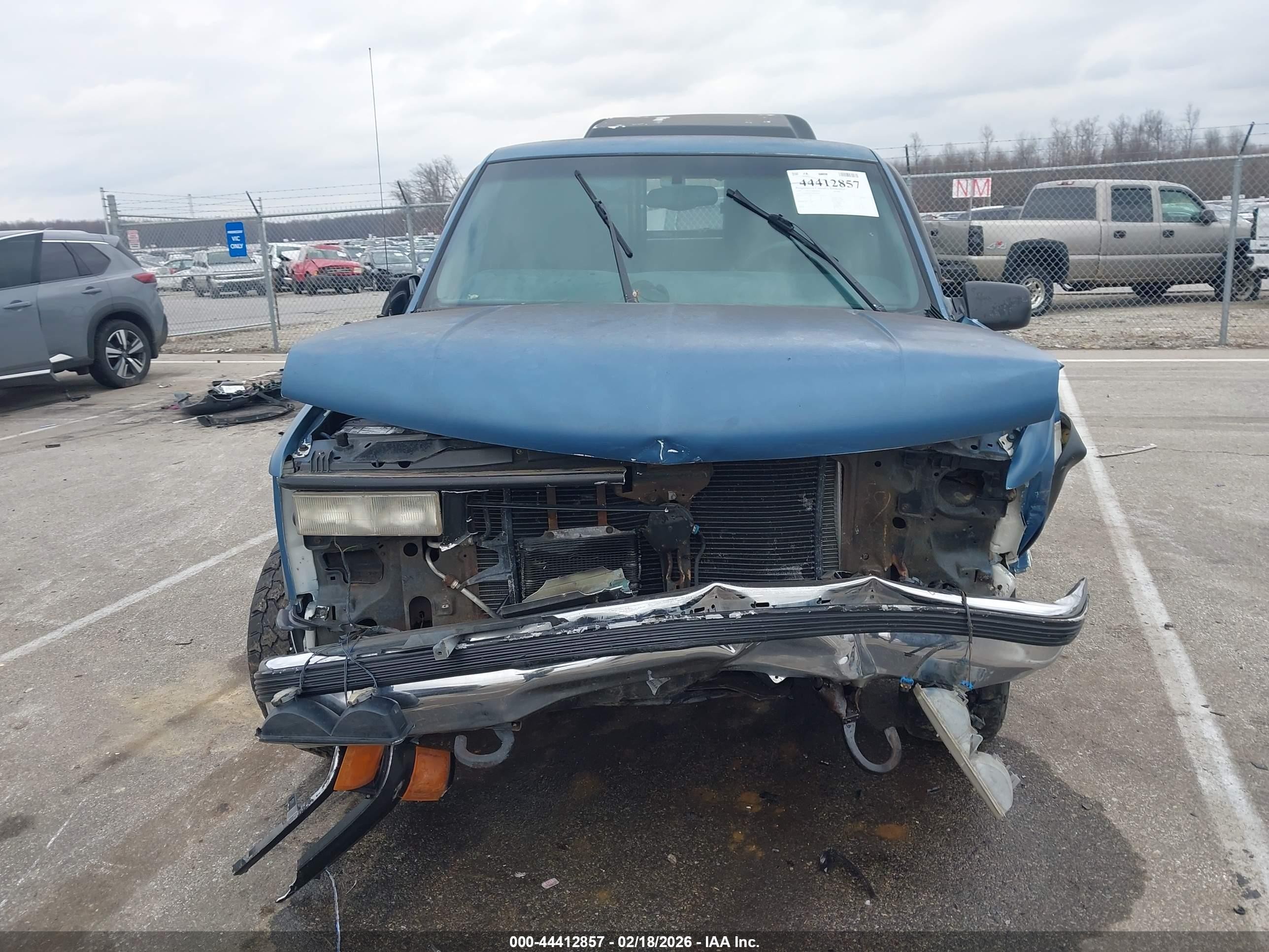 1997 Chevrolet K2500 Hd Fleetside Blue vin: 1GCGK29R1VE226676