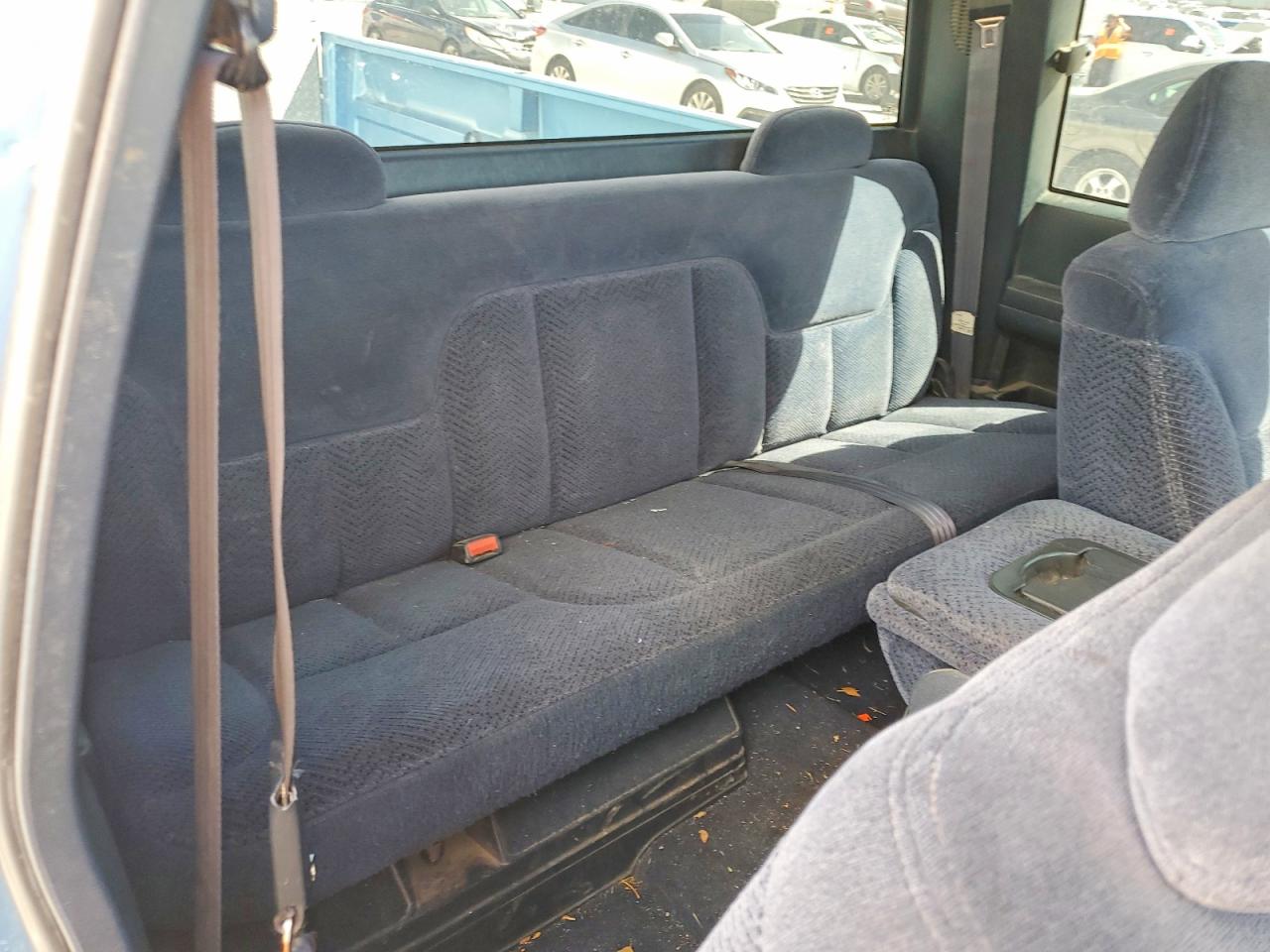 1996 Chevrolet Gmt-400 K2500 Blue vin: 1GCGK29R2TE153783