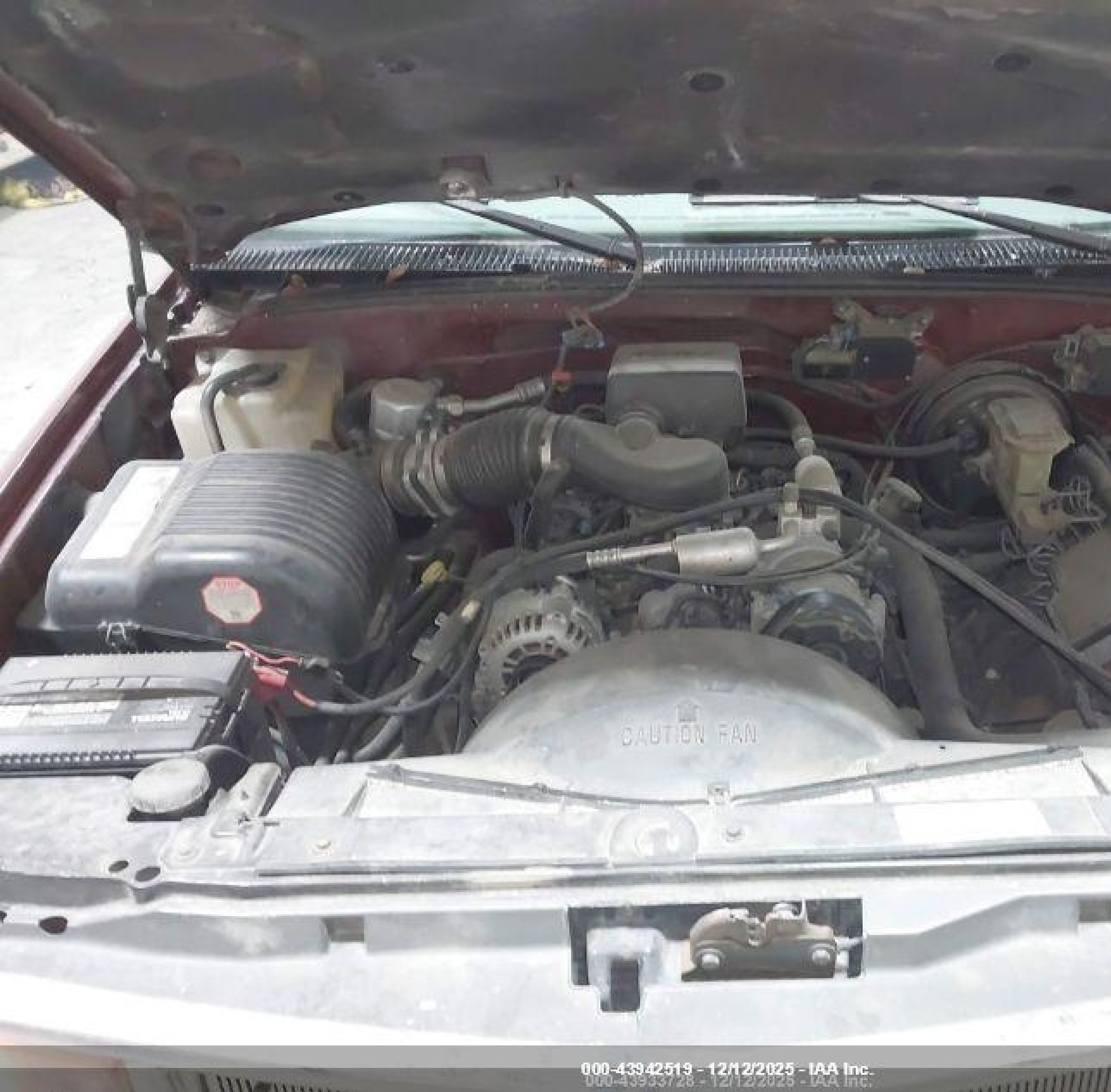 1997 Chevrolet K2500   Maroon vin: 1GCGK29R3VE166609