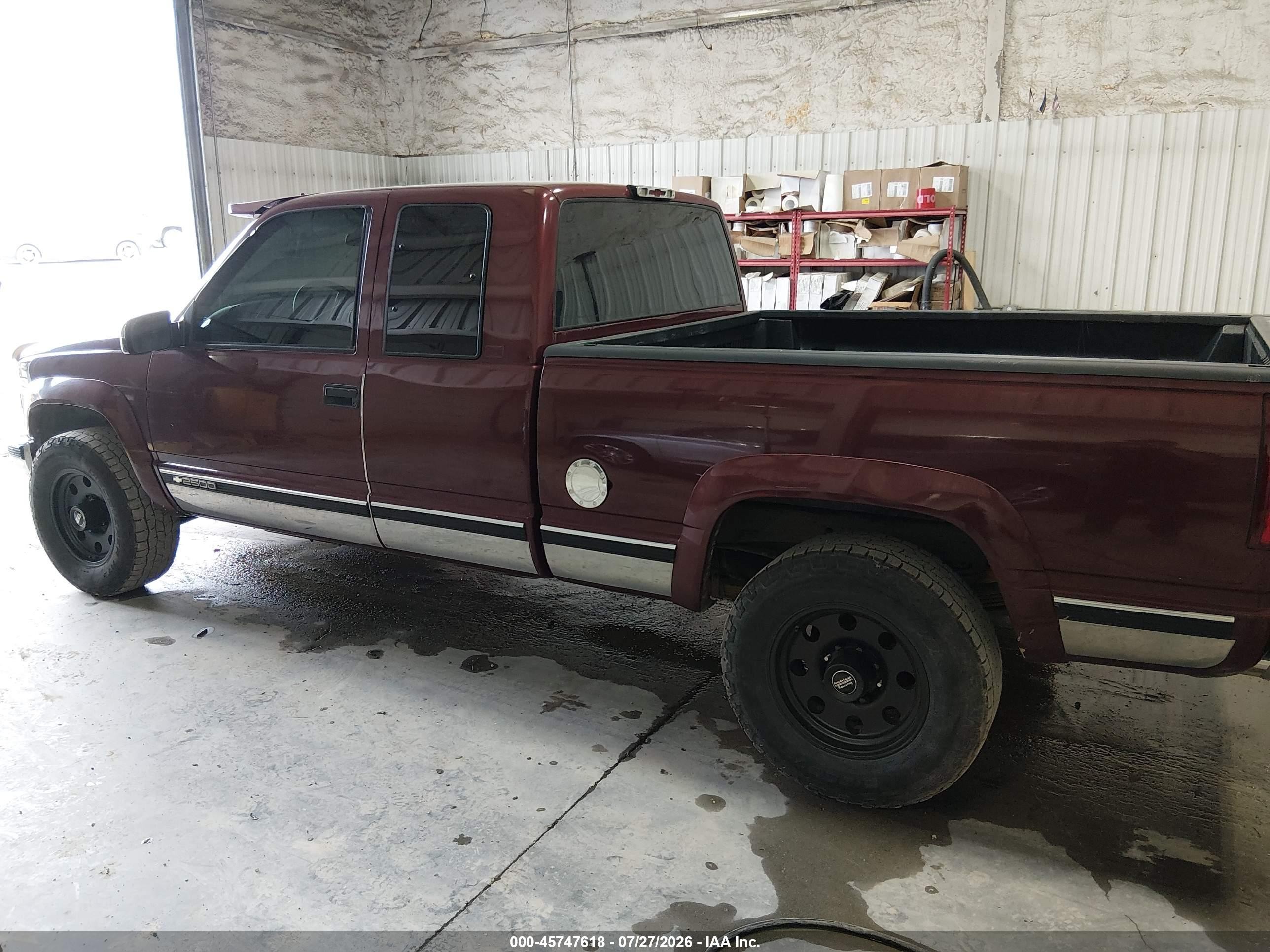 1997 Chevrolet K2500 Hd Fleetside Maroon vin: 1GCGK29R3VE166609