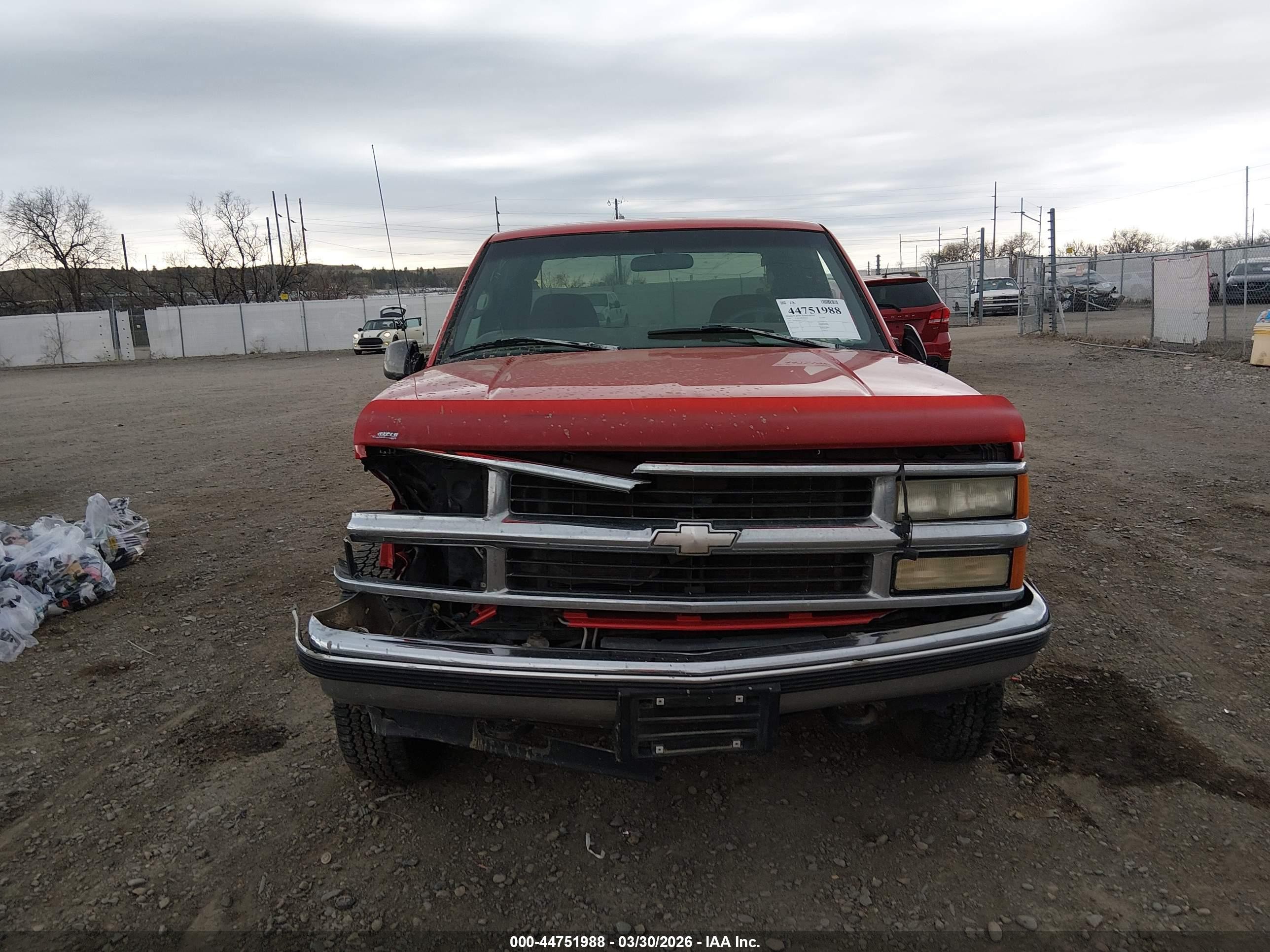 1997 Chevrolet K2500 Hd Fleetside Red vin: 1GCGK29R3VE208213