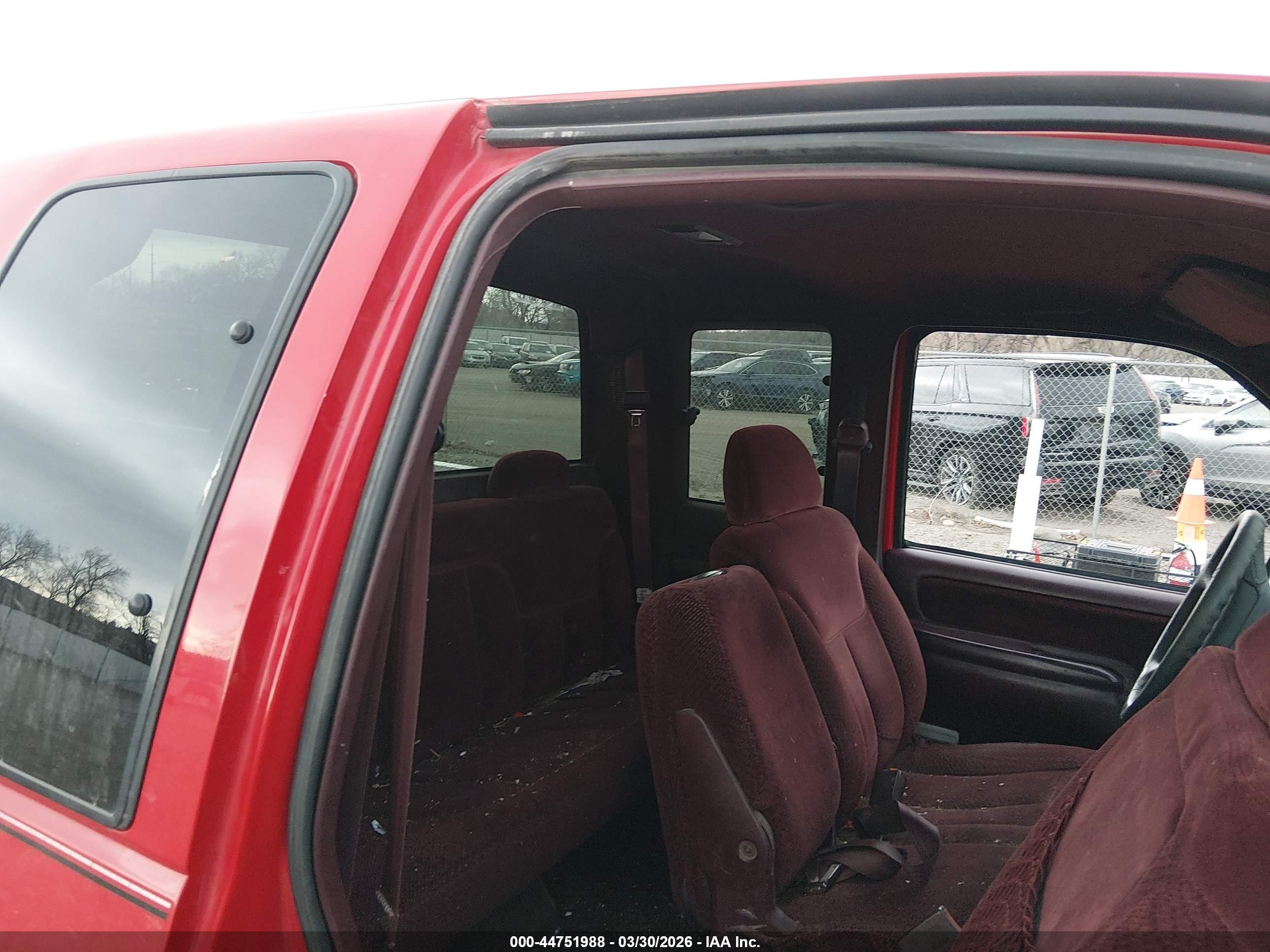 1997 Chevrolet K2500 Hd Fleetside Red vin: 1GCGK29R3VE208213