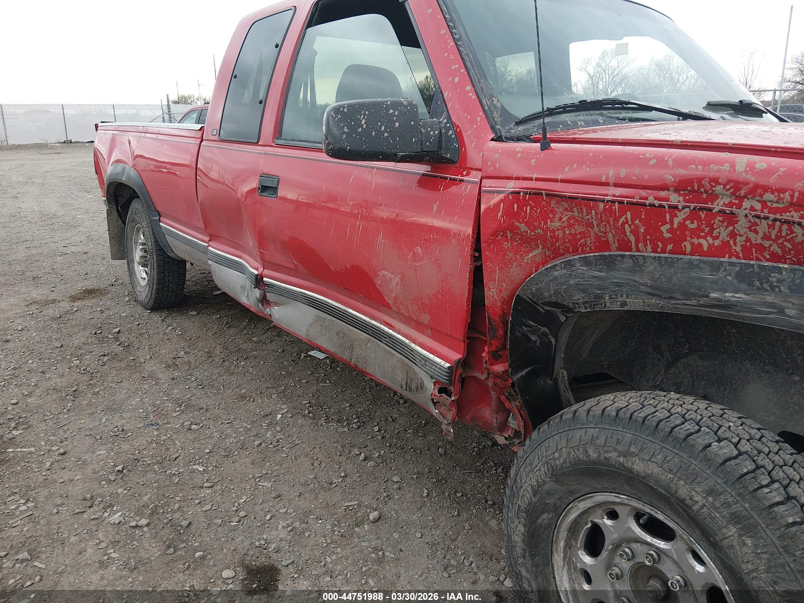 1997 Chevrolet K2500 Hd Fleetside Red vin: 1GCGK29R3VE208213