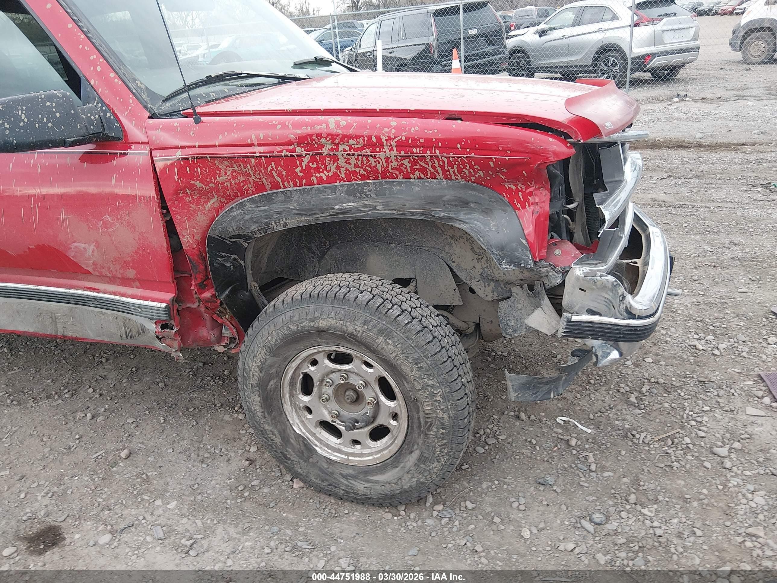 1997 Chevrolet K2500 Hd Fleetside Red vin: 1GCGK29R3VE208213