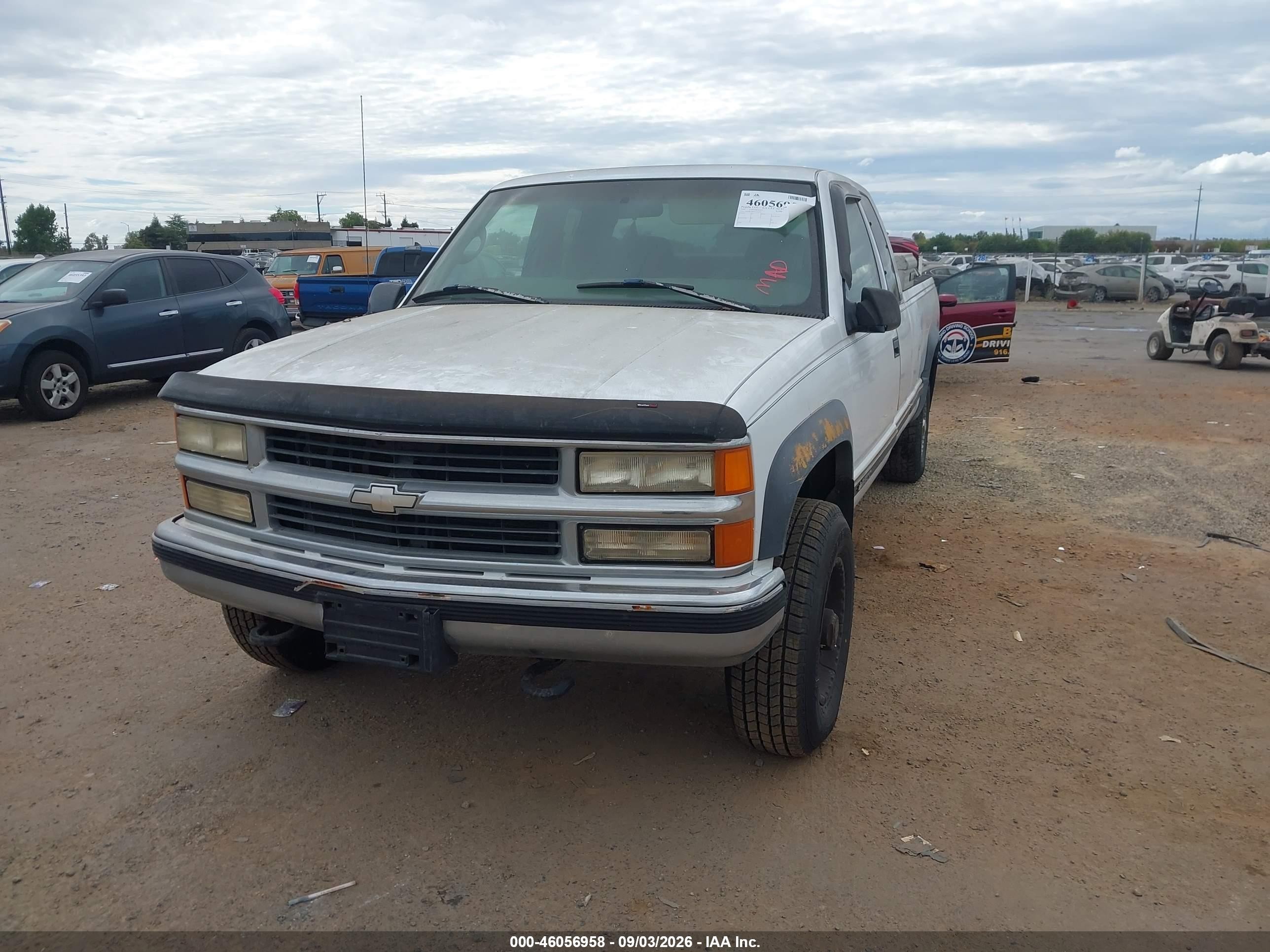 1997 Chevrolet K2500 Hd Fleetside White vin: 1GCGK29R4VE175142