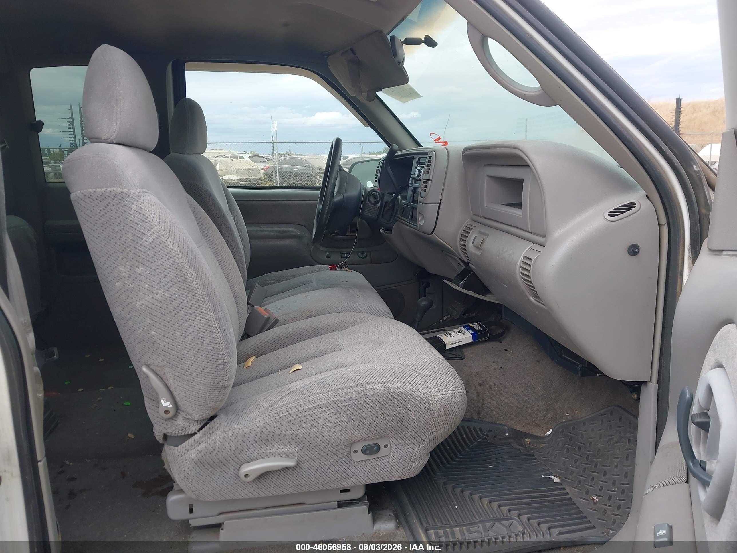 1997 Chevrolet K2500 Hd Fleetside White vin: 1GCGK29R4VE175142