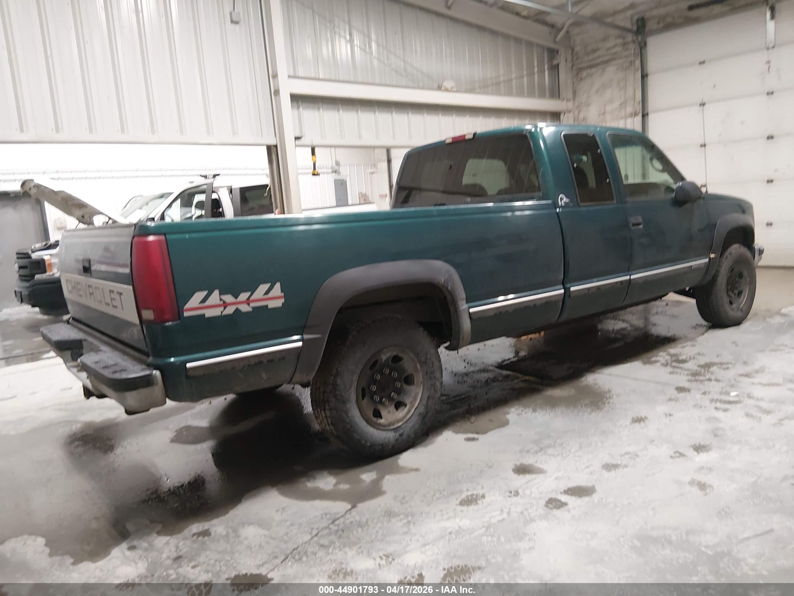 1997 Chevrolet K2500 Hd Fleetside Green vin: 1GCGK29R6VE152994