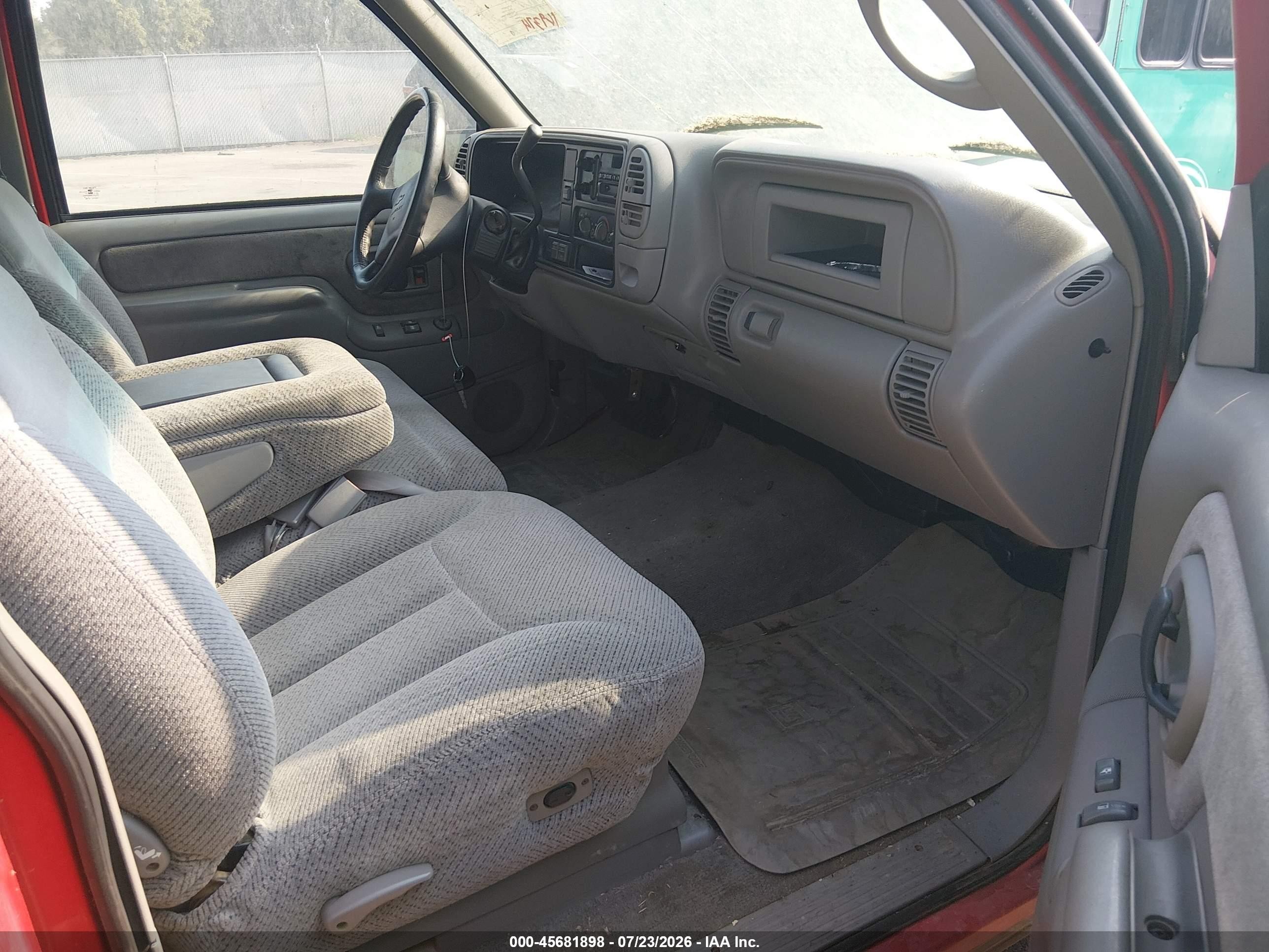 1997 Chevrolet C/k 2500 Hd Fleetside Red vin: 1GCGK29RXVE229138