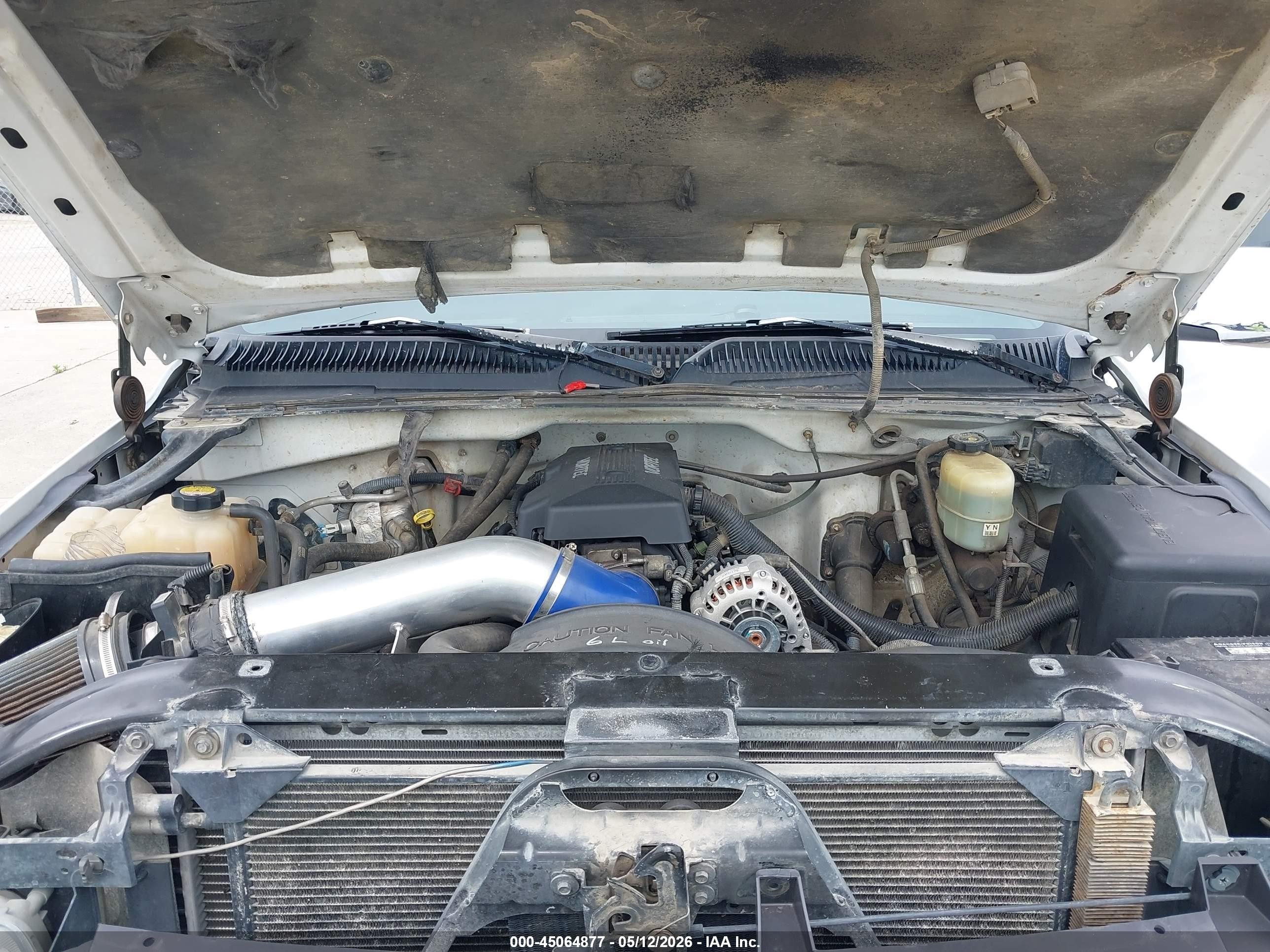 1999 Chevrolet Silverado 2500 Ls/lt White vin: 1GCGK29U1XE207326