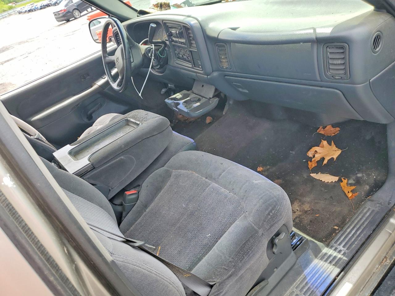 2000 Chevrolet Silverado 2500hd Серебряный vin: 1GCGK29U2YE398448