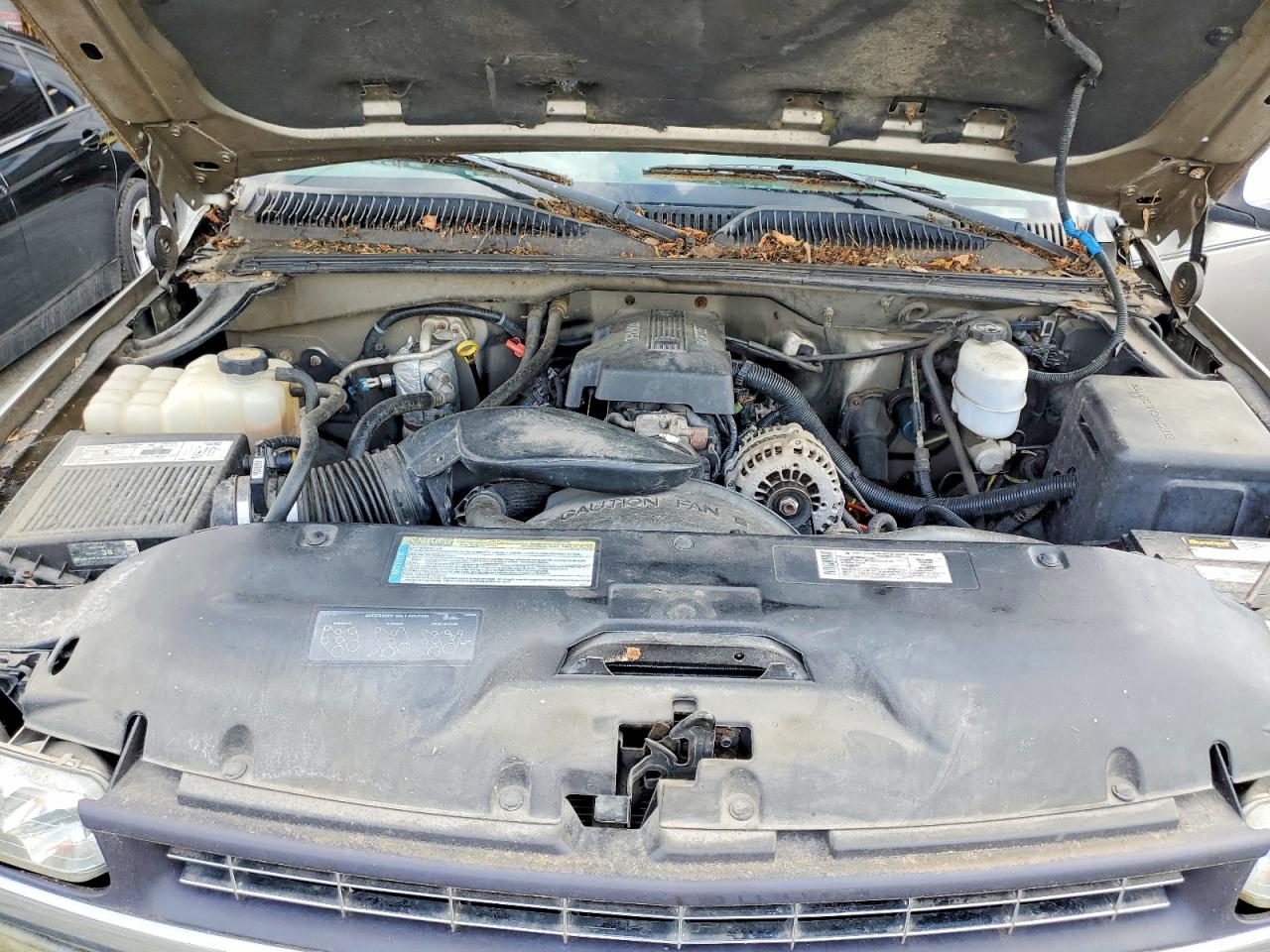 2000 Chevrolet Silverado K2500 Tan vin: 1GCGK29U2YZ170801