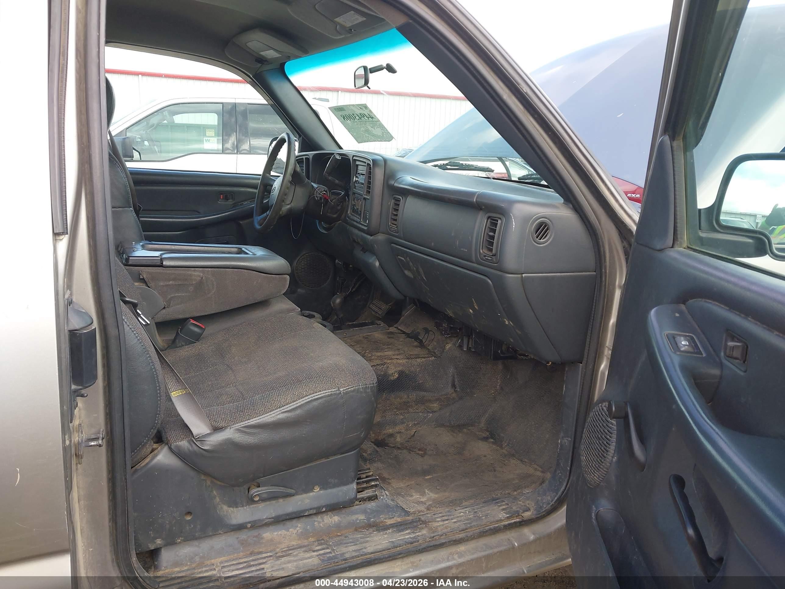 2000 Chevrolet Silverado 2500   Gold vin: 1GCGK29U3YE397258
