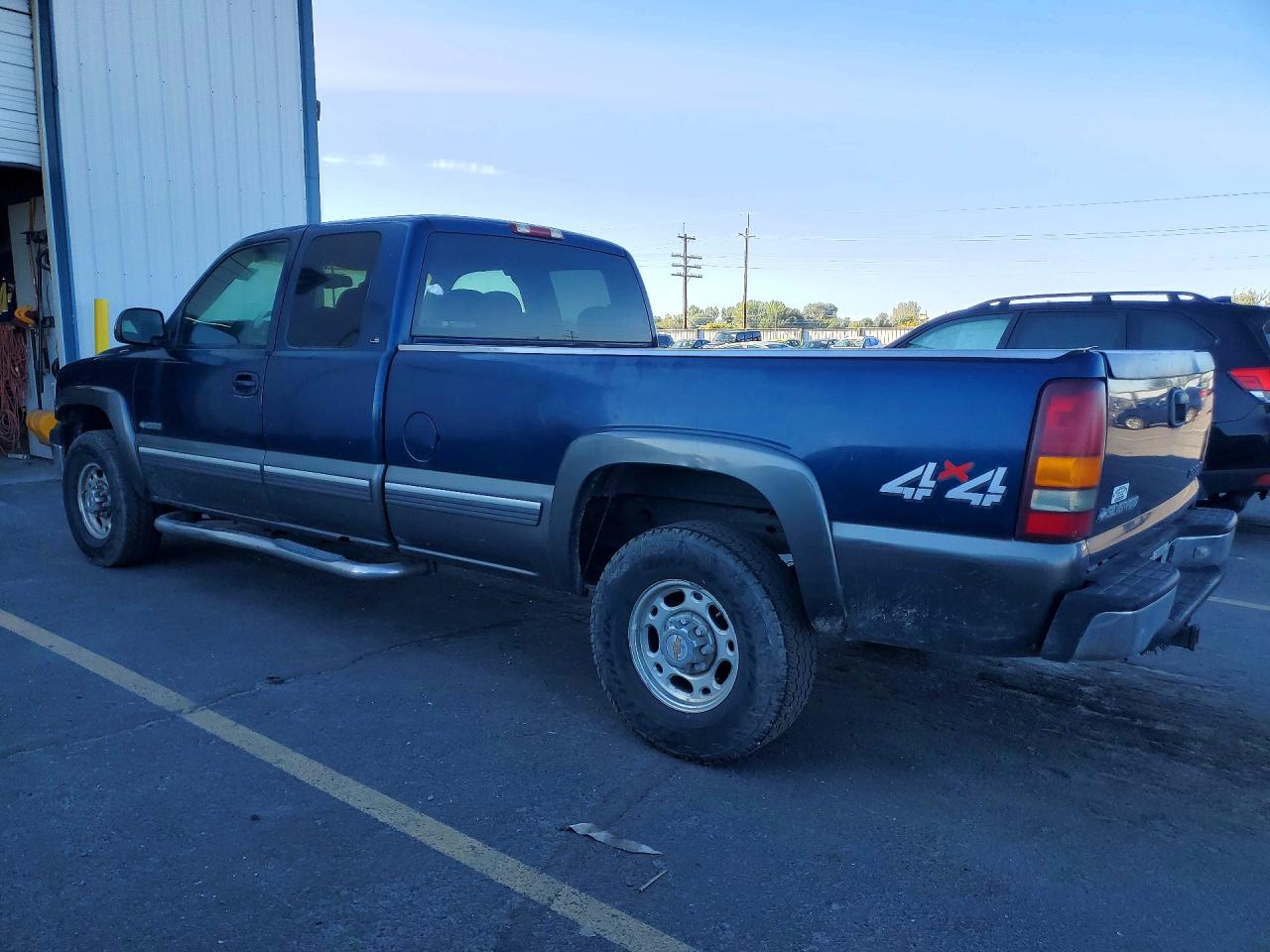 2000 Chevrolet Silverado K2500 Blue vin: 1GCGK29U4YE148676