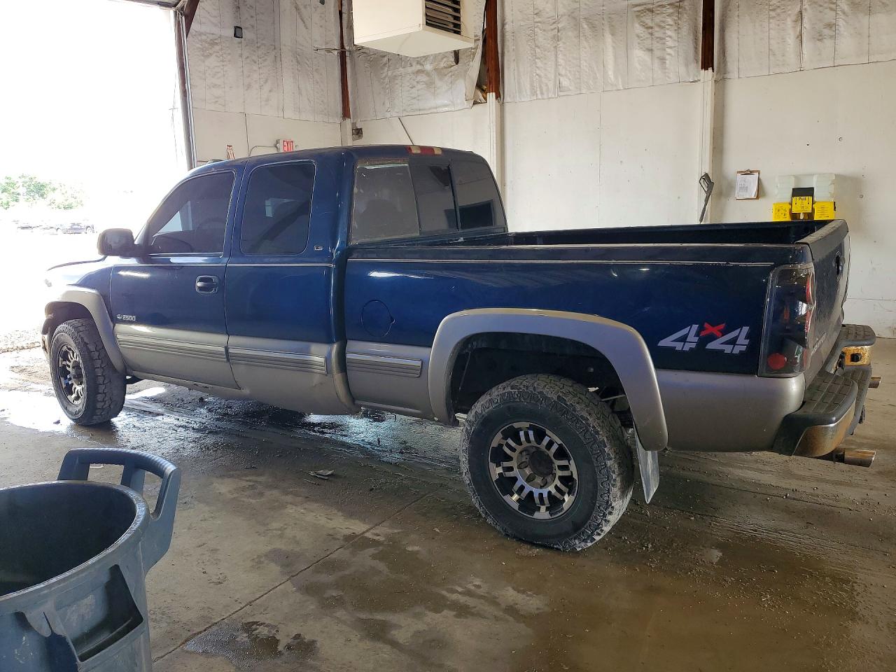 1999 Chevrolet Silverado K2500 Two Tone vin: 1GCGK29U5XZ174730