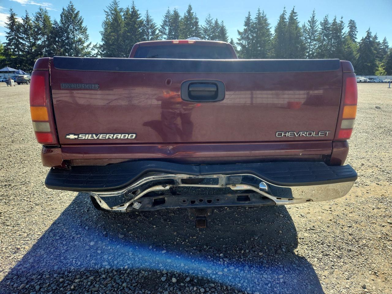 2000 Chevrolet Silverado K2500 Burgundy vin: 1GCGK29U5YE418093