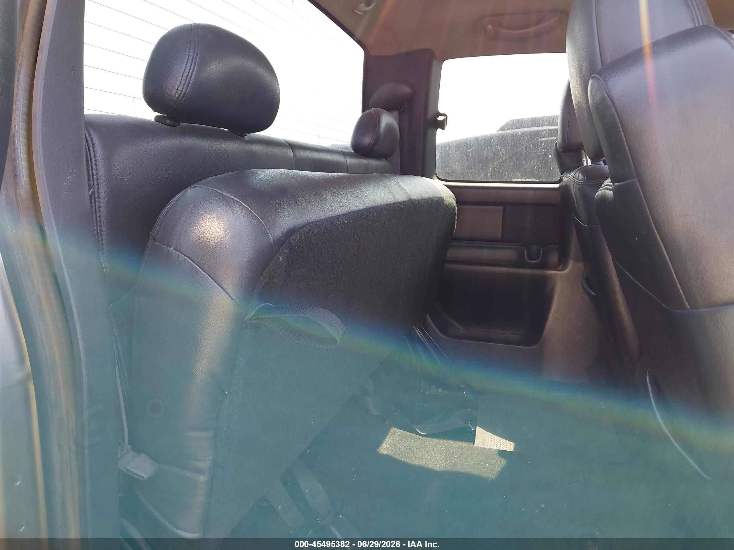 2000 Chevrolet Silverado 2500 Lt Tan vin: 1GCGK29U5YZ192808