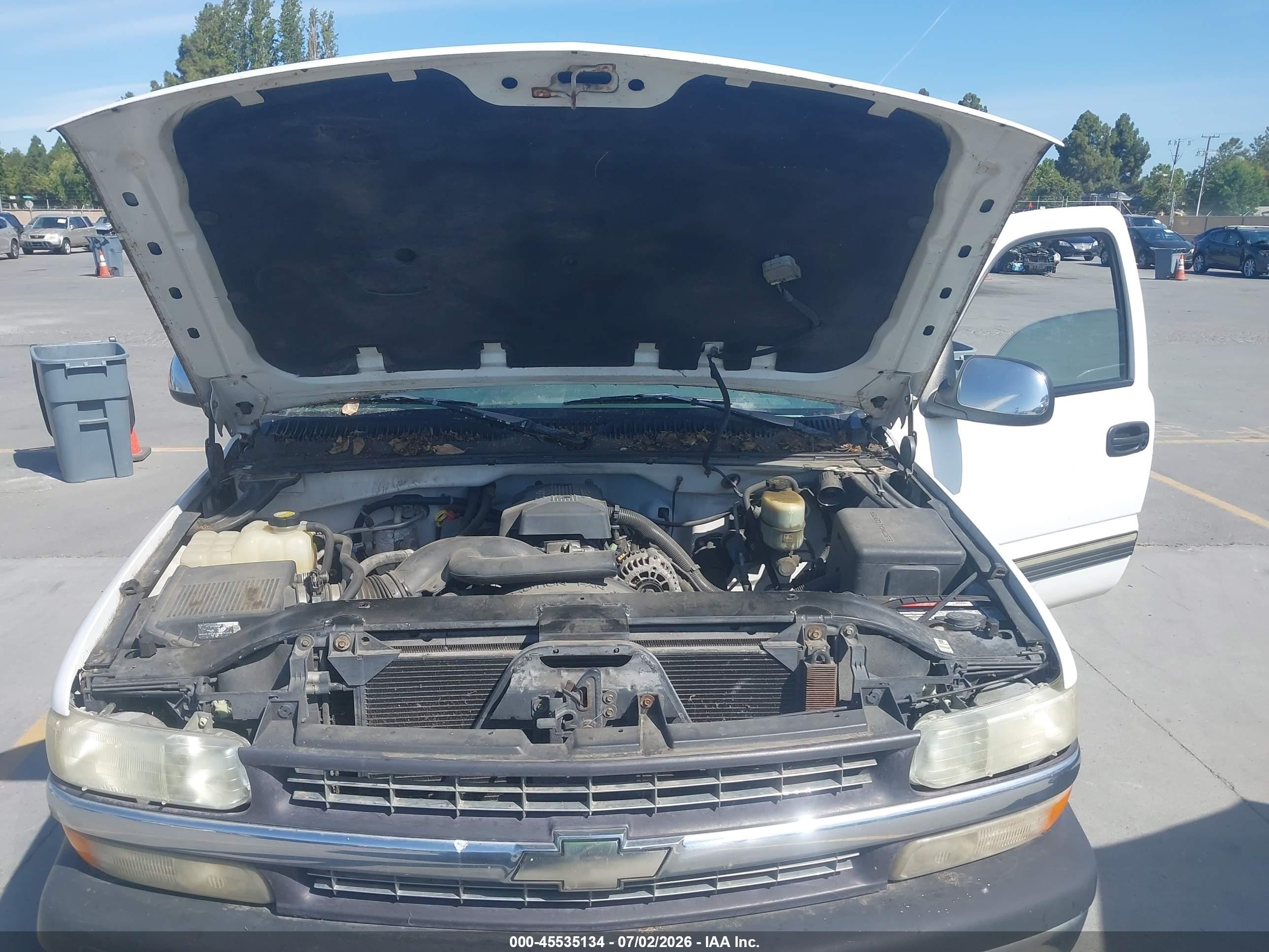 1999 Chevrolet Silverado 2500 Ls White vin: 1GCGK29U9XE163091